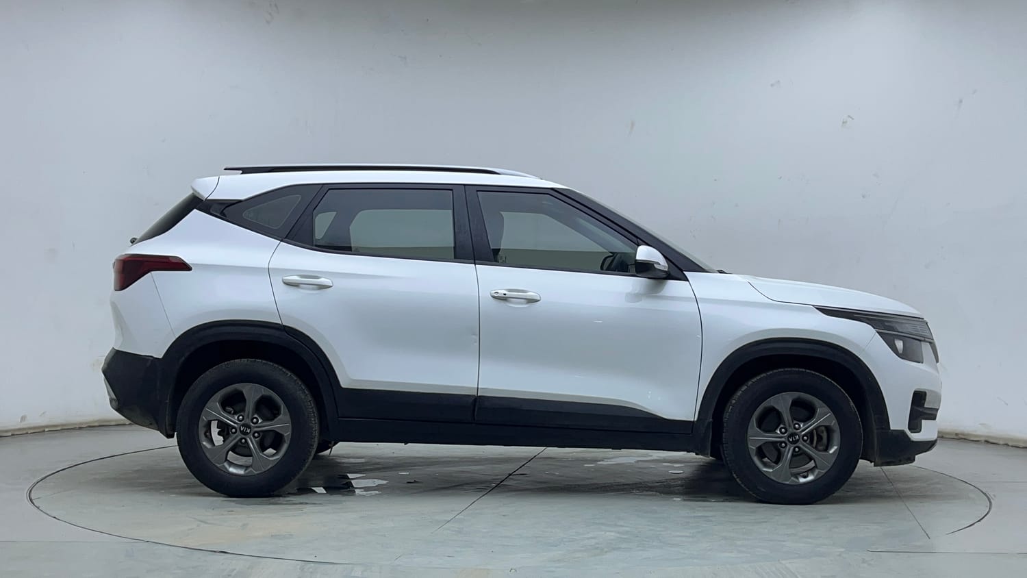 Used 2020 Kia Seltos HTK Plus 1.5 Diesel Diesel Manual exterior RIGHT SIDE VIEW