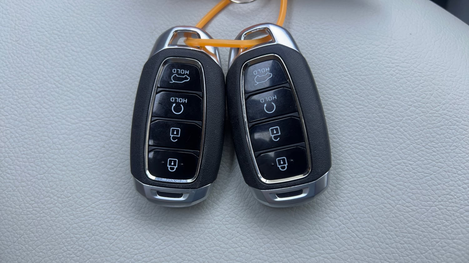 Used 2024 Hyundai New i20 Asta (O) 1.2 IVT Petrol Automatic extra CAR KEY VIEW