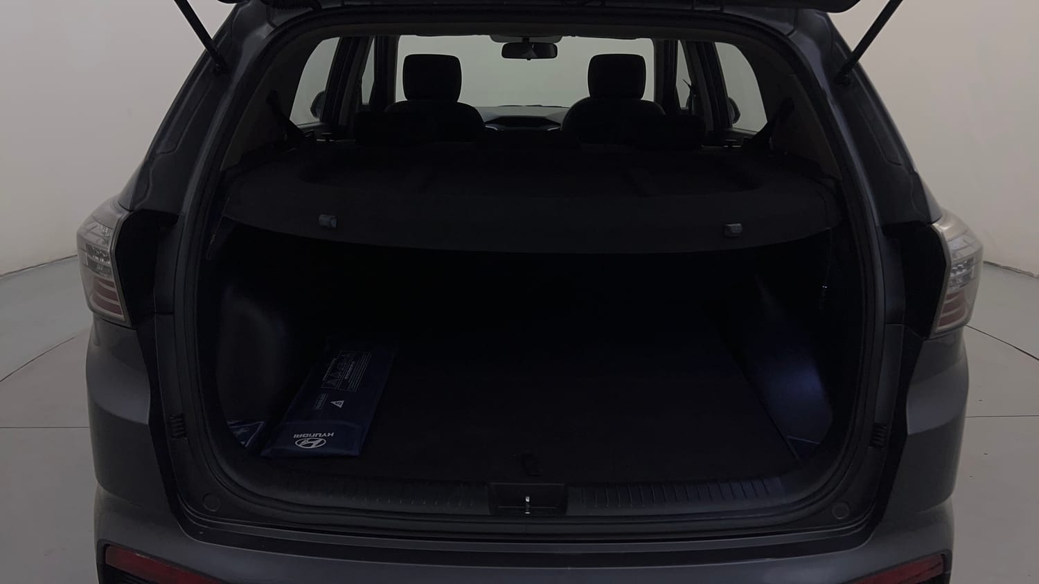 Used 2017 Hyundai Creta 1.6 SX Plus Petrol Petrol Manual interior DICKY INSIDE VIEW