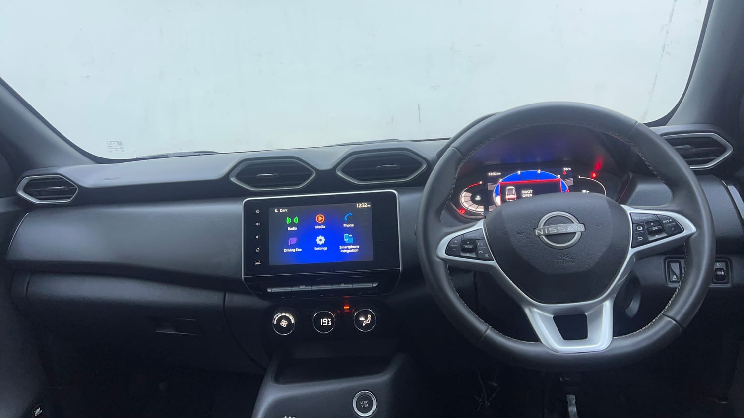 Used 2023 Nissan Magnite XV Premium Turbo Petrol Manual interior DASHBOARD VIEW