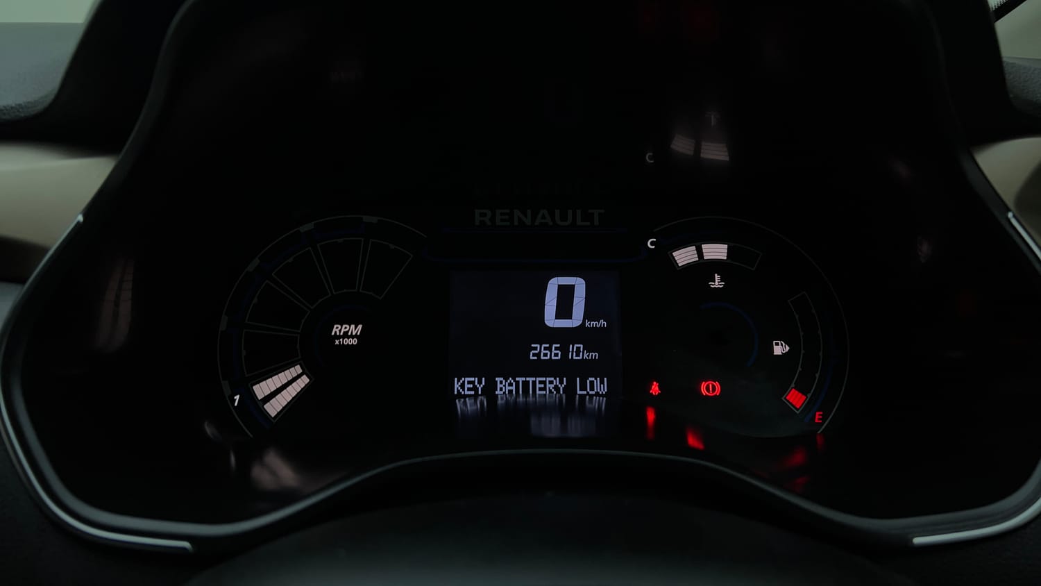 Used 2021 Renault Kiger RXT MT Petrol Manual interior CLUSTERMETER VIEW