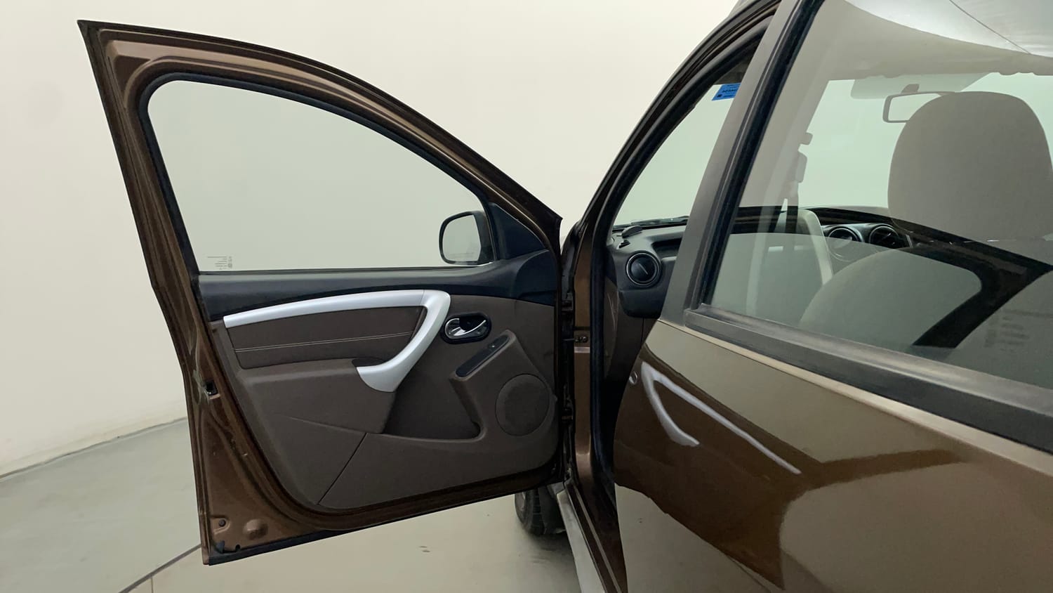 Used 2016 Renault Duster 110 PS RXZ 4X2 MT Diesel Diesel Manual interior LEFT FRONT DOOR OPEN VIEW