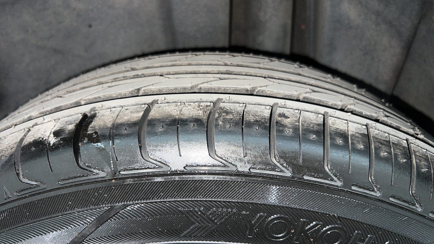 Used 2023 Maruti Suzuki Ciaz Zeta 1.5 Petrol Manual tyres LEFT REAR TYRE TREAD VIEW