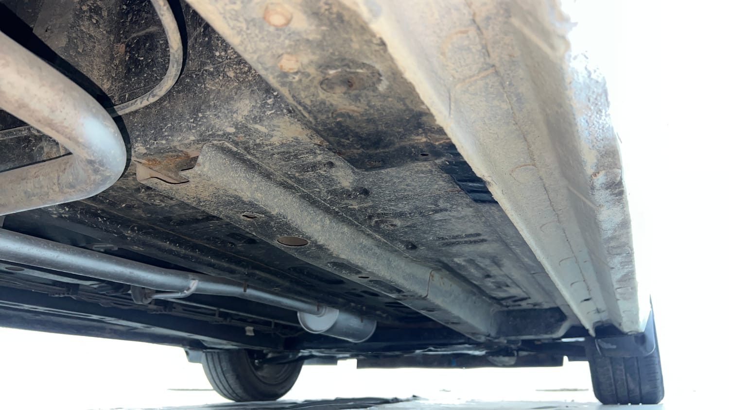 Used 2020 Tata Altroz XZ Petrol Petrol Manual extra REAR RIGHT UNDERBODY VIEW