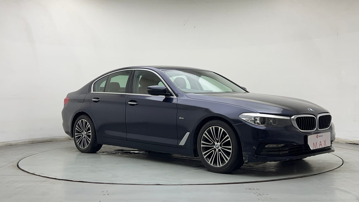 Used 2018 BMW 5 Series 520d Luxury Line Diesel Automatic exterior RIGHT FRONT CORNER VIEW