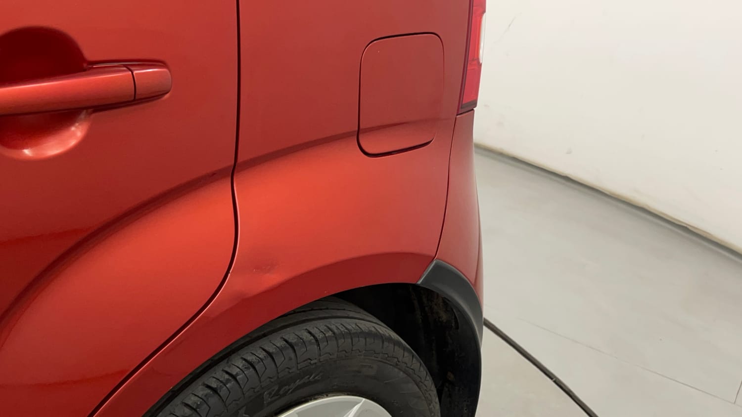 Used 2017 Maruti Suzuki Ignis Delta 1.2 AMT Petrol Automatic dents MINOR SCRATCH