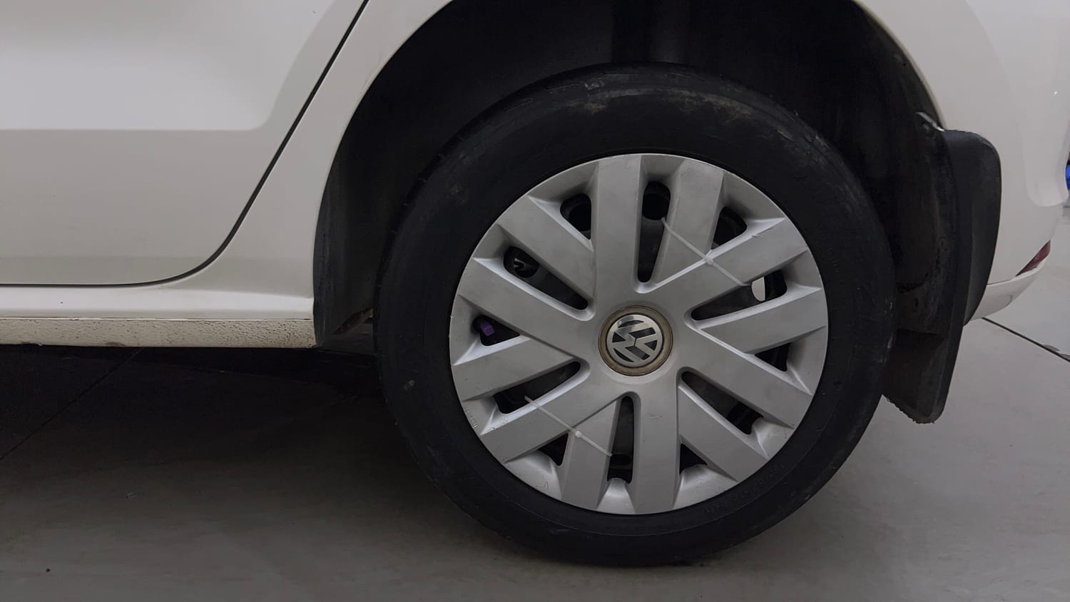 Used 2015 Volkswagen Polo Comfortline 1.2L (P) Petrol Manual tyres LEFT REAR TYRE RIM VIEW