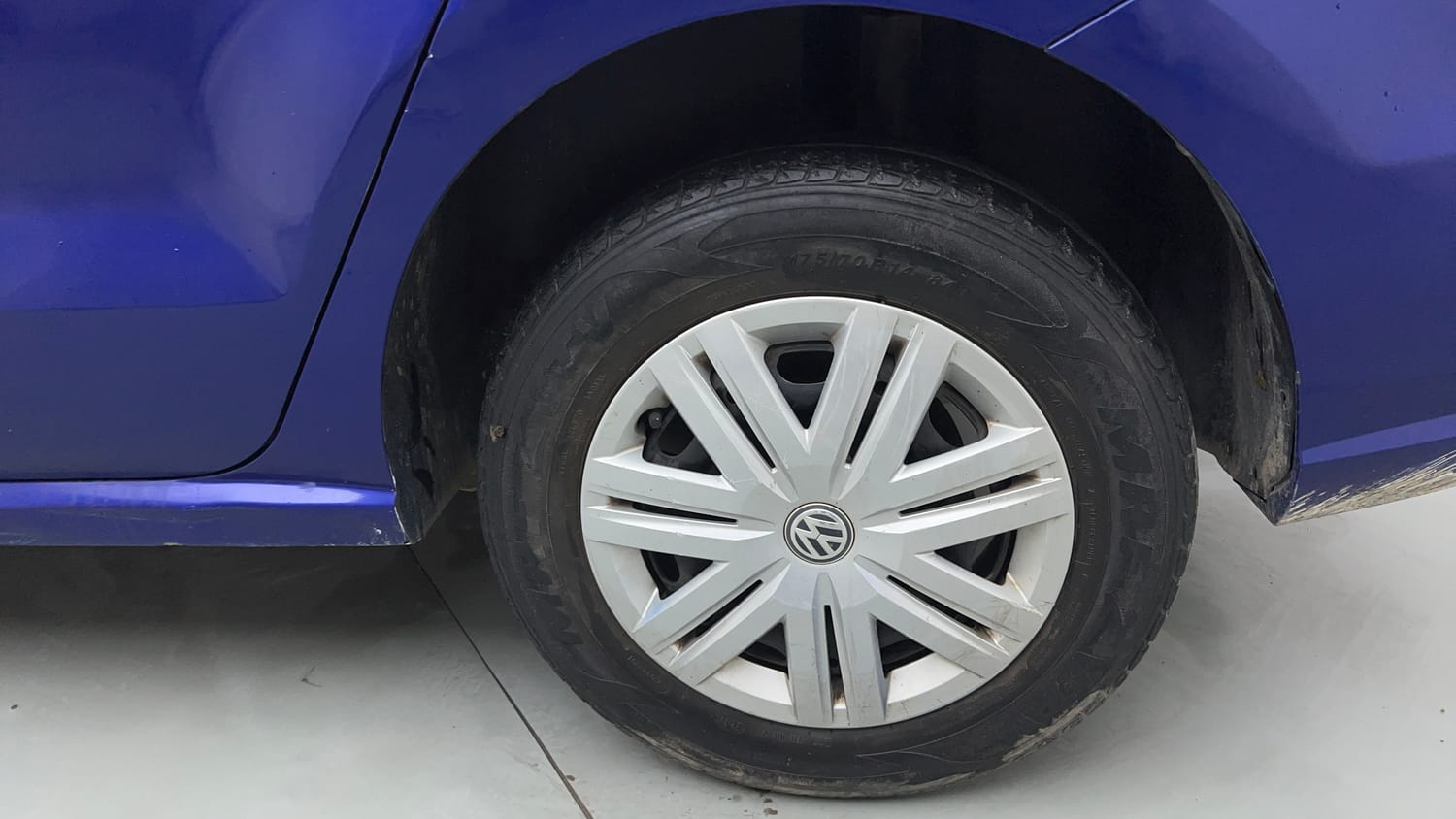 Used 2019 Volkswagen Ameo Trendline 1.0L (P) Petrol Manual tyres LEFT REAR TYRE RIM VIEW