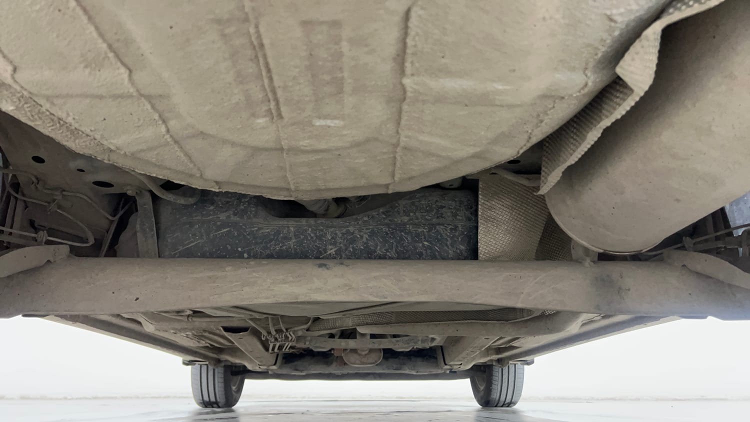 Used 2019 Ford Figo Titanium 1.2 Ti-VCT MT Petrol Manual extra REAR UNDERBODY VIEW (TAKEN FROM REAR)