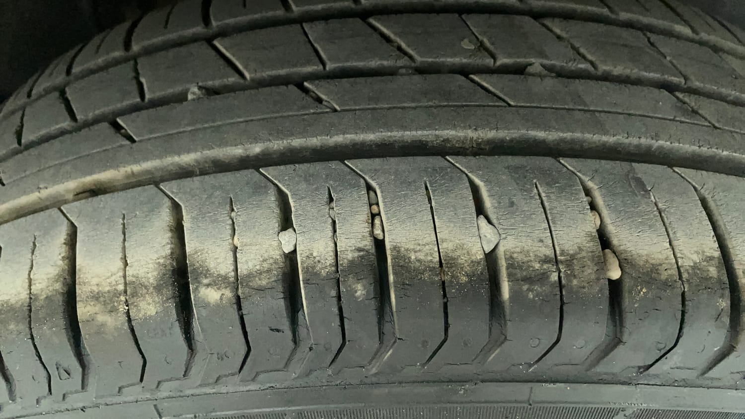 Used 2023 Tata Punch Accomplished AMT Petrol Automatic tyres LEFT REAR TYRE TREAD VIEW