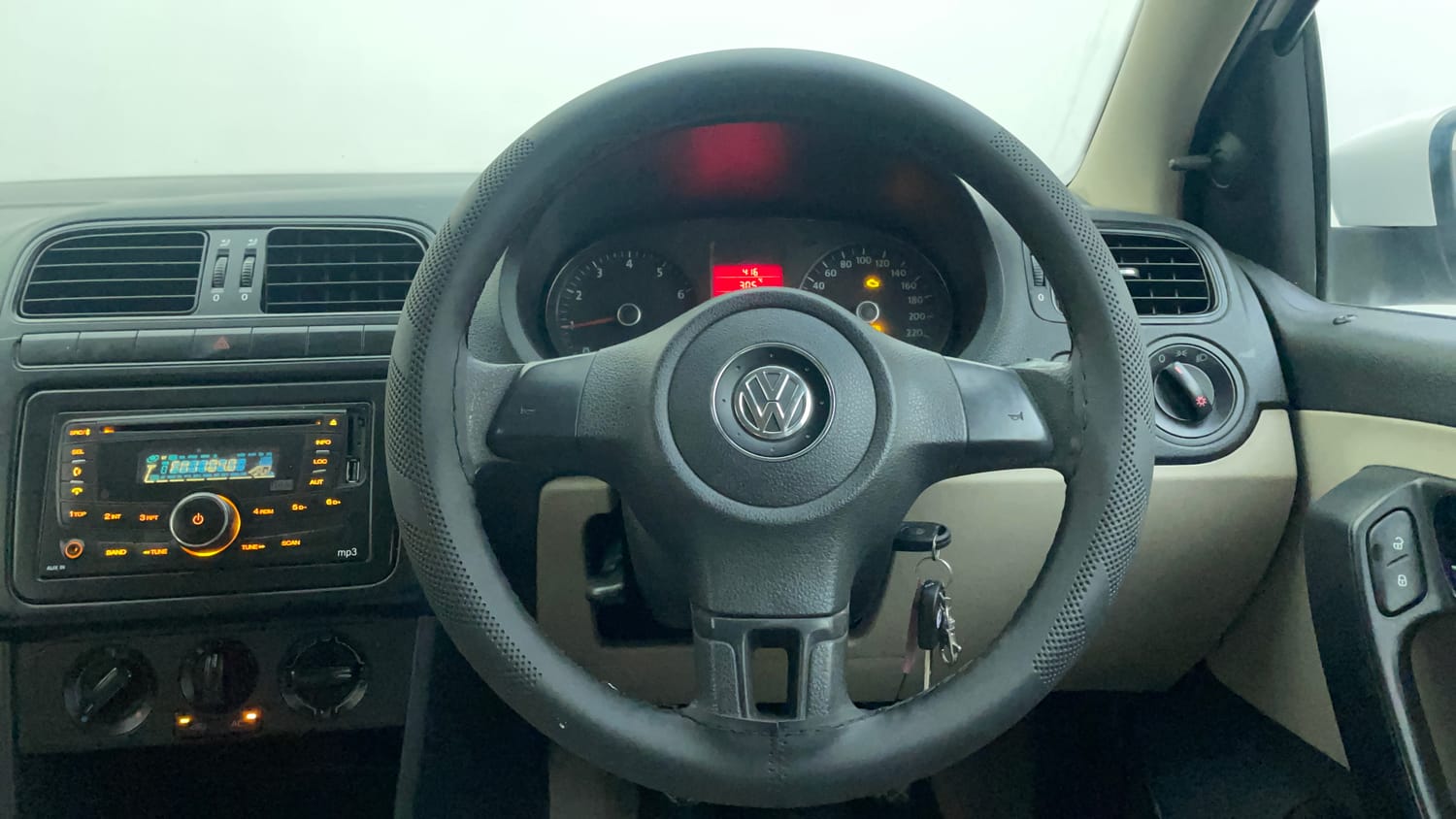 Used 2013 Volkswagen Polo Trendline 1.2L (P) Petrol Manual interior STEERING VIEW