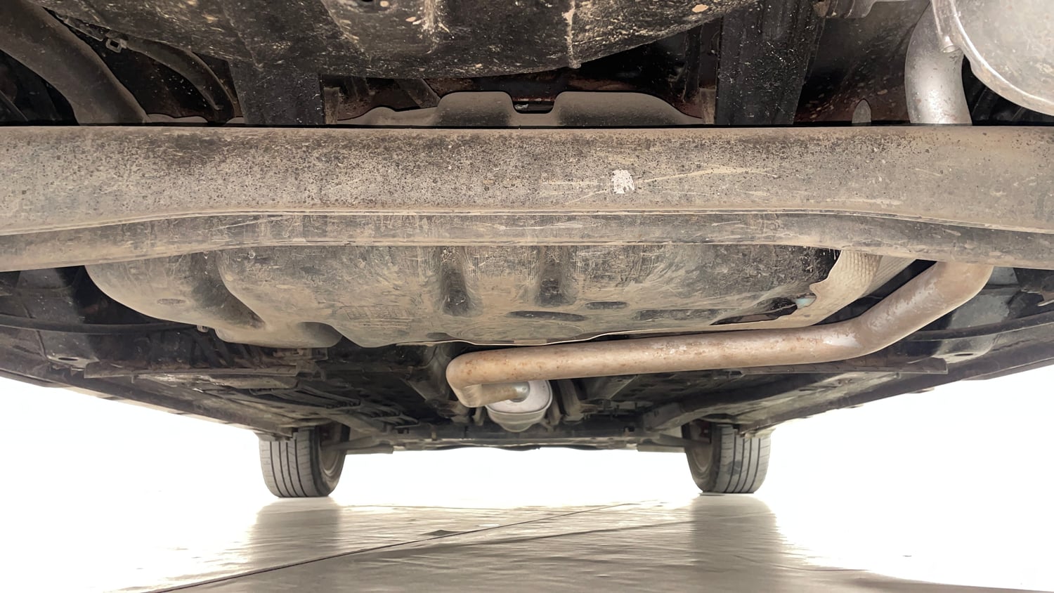 Used 2022 Hyundai i20 N Line N8 1.0 Turbo DCT Dual Tone Petrol Automatic extra REAR UNDERBODY VIEW (TAKEN FROM REAR)