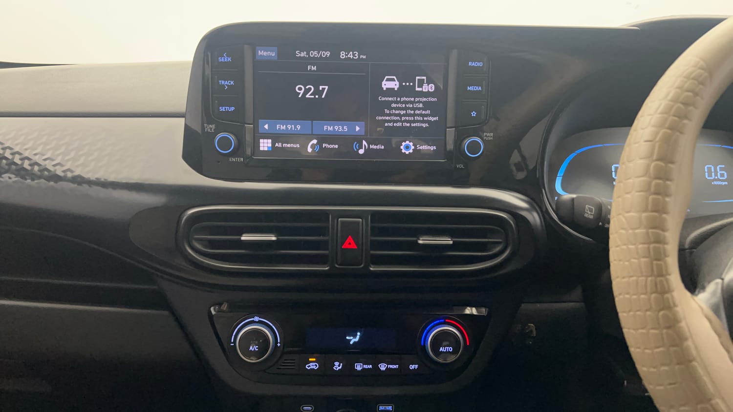 Used 2023 Hyundai Exter SX (O) 1.2 MT Petrol Manual interior MUSIC SYSTEM & AC CONTROL VIEW