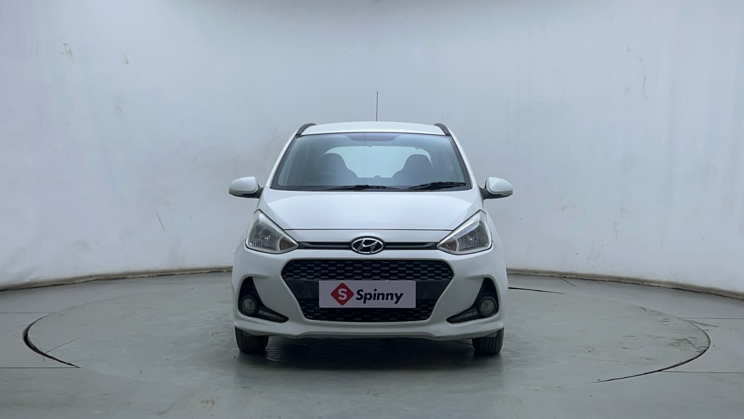 Used 2017 Hyundai Grand i10 Sportz (O) AT 1.2 Kappa VTVT Petrol Automatic exterior FRONT VIEW
