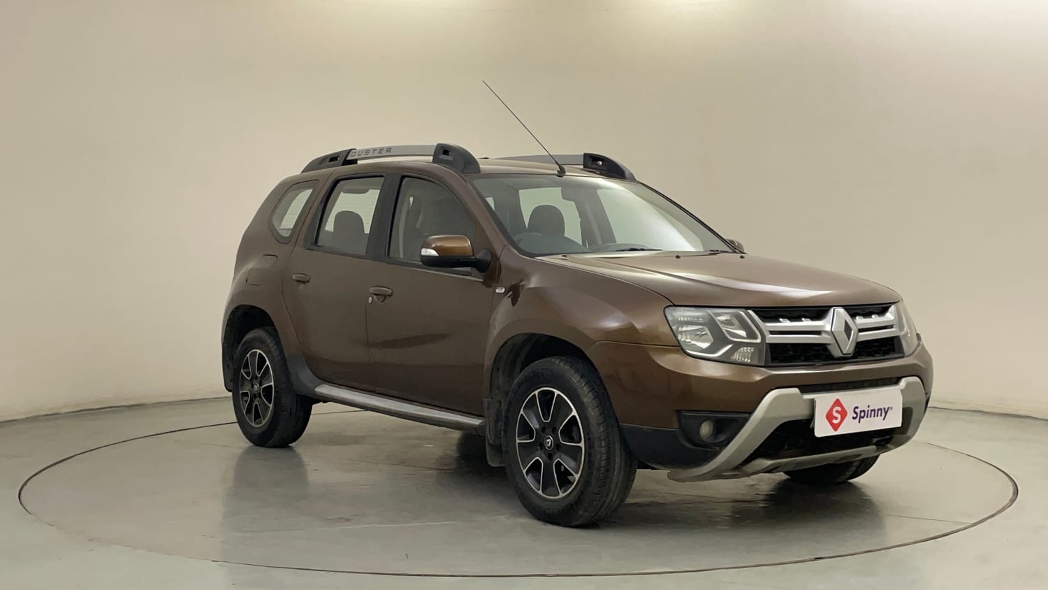 Used 2016 Renault Duster 110 PS RXZ 4X2 MT Diesel Diesel Manual exterior RIGHT FRONT CORNER VIEW