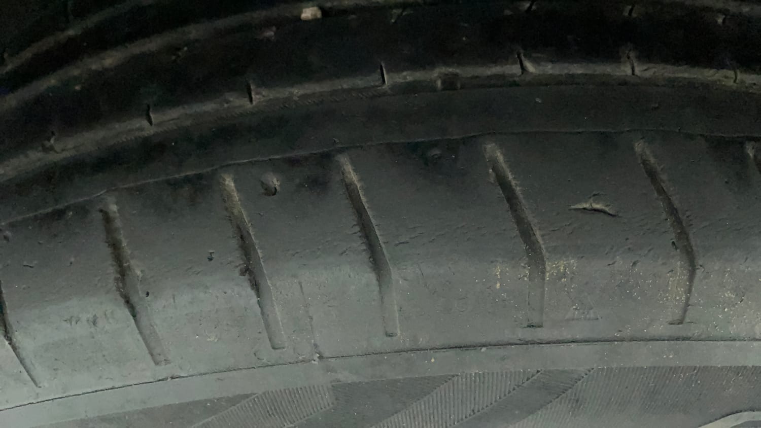 Used 2022 Hyundai Venue SX 1.2 Petrol Petrol Manual tyres LEFT FRONT TYRE TREAD VIEW