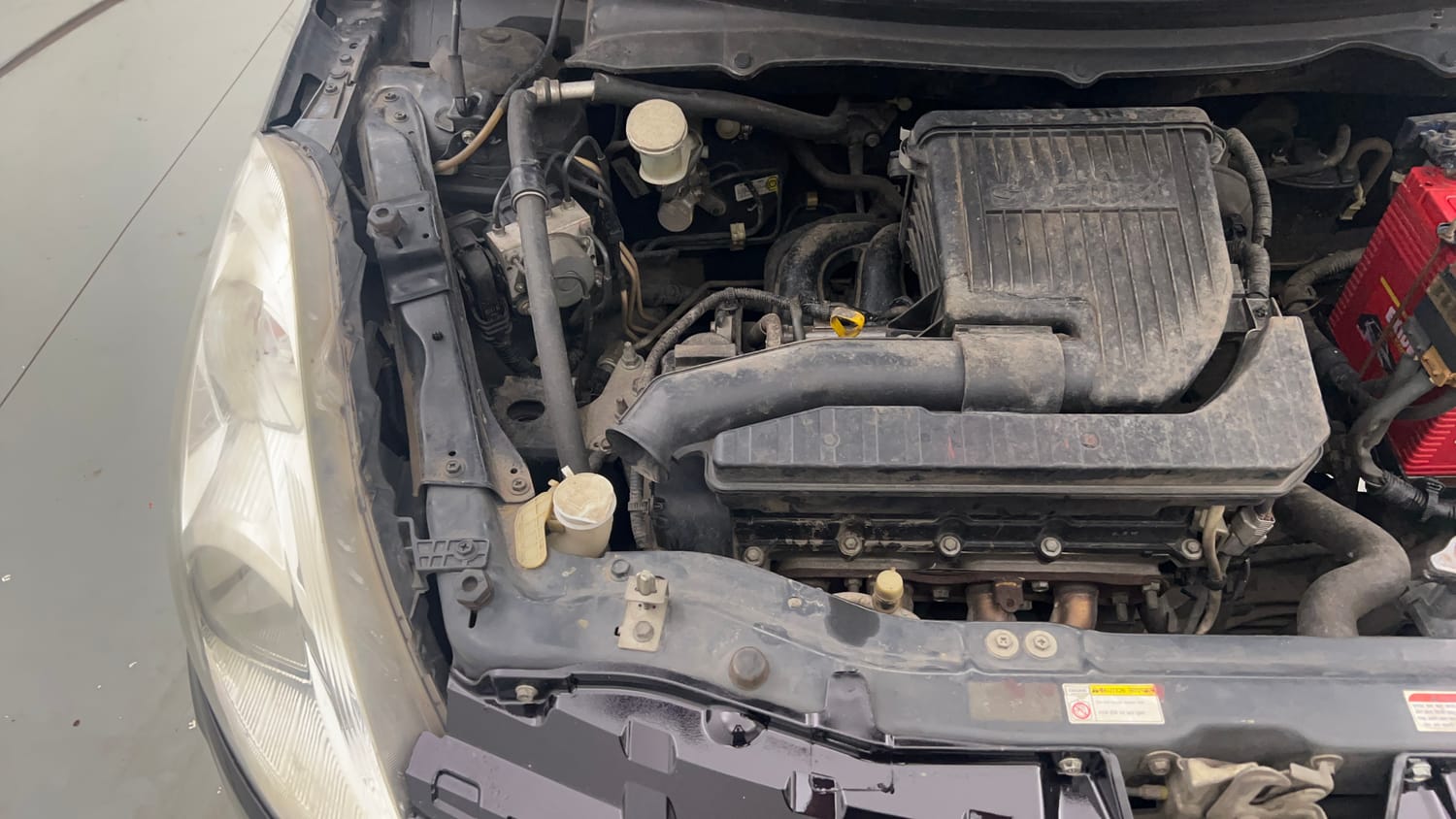 Used 2016 Maruti Suzuki Swift VXi Petrol Manual engine ENGINE RIGHT SIDE VIEW