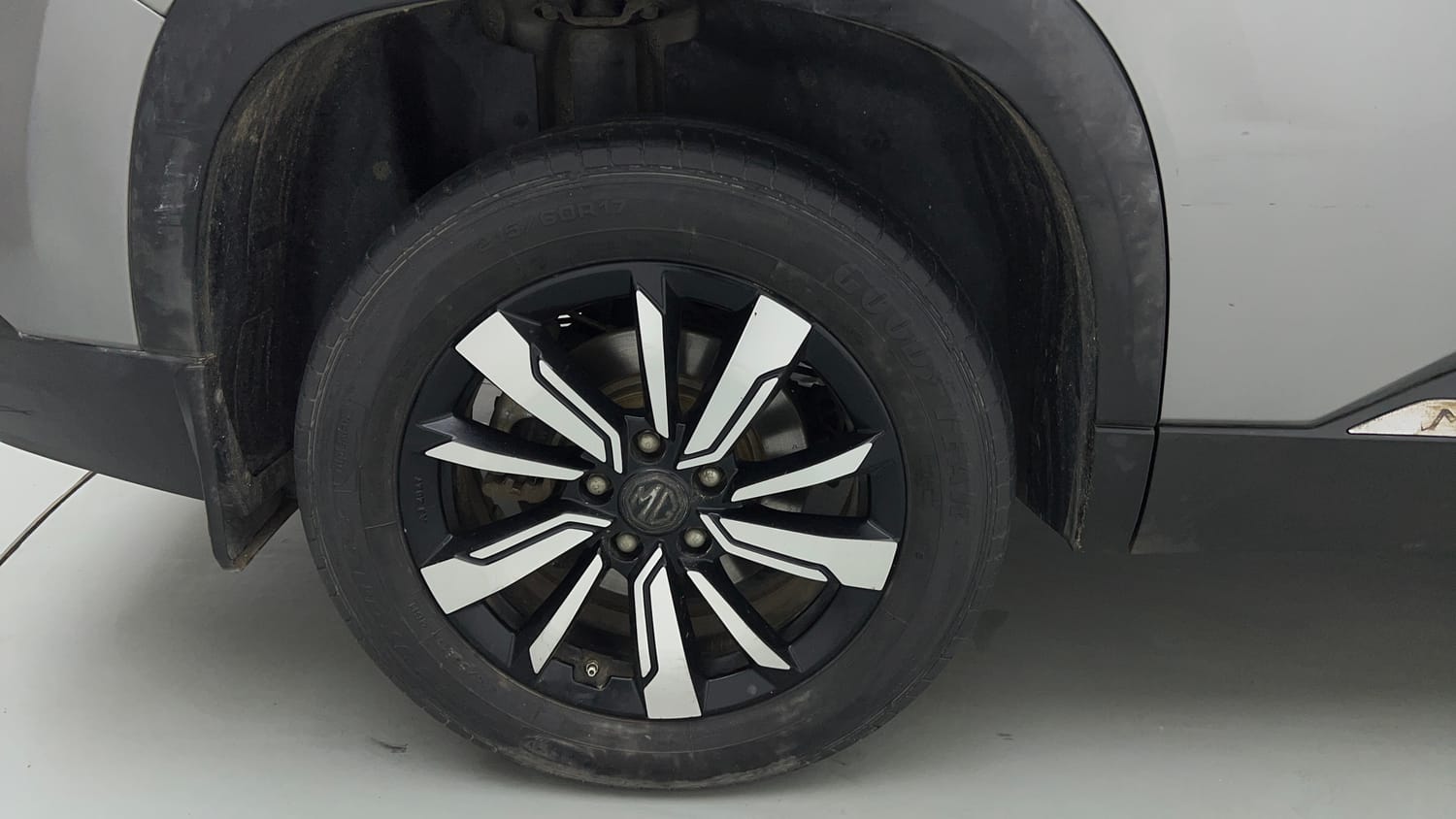 Used 2020 MG Motors Hector Sharp 1.5 DCT Petrol Petrol Automatic tyres RIGHT REAR TYRE RIM VIEW