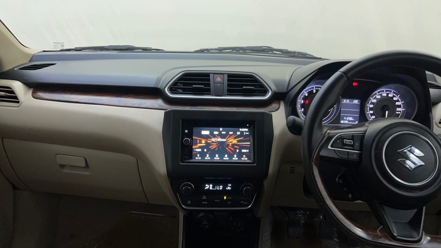 Used 2018 Maruti Suzuki Dzire ZXi Petrol Manual interior MUSIC SYSTEM & AC CONTROL VIEW