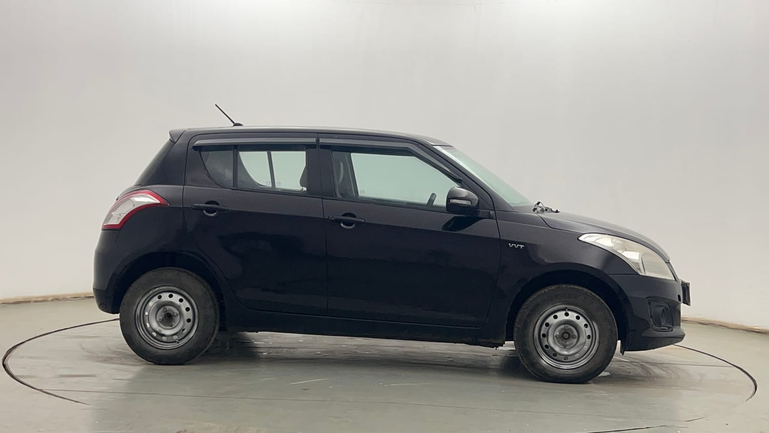 Used 2016 Maruti Suzuki Swift VXi Petrol Manual exterior RIGHT SIDE VIEW