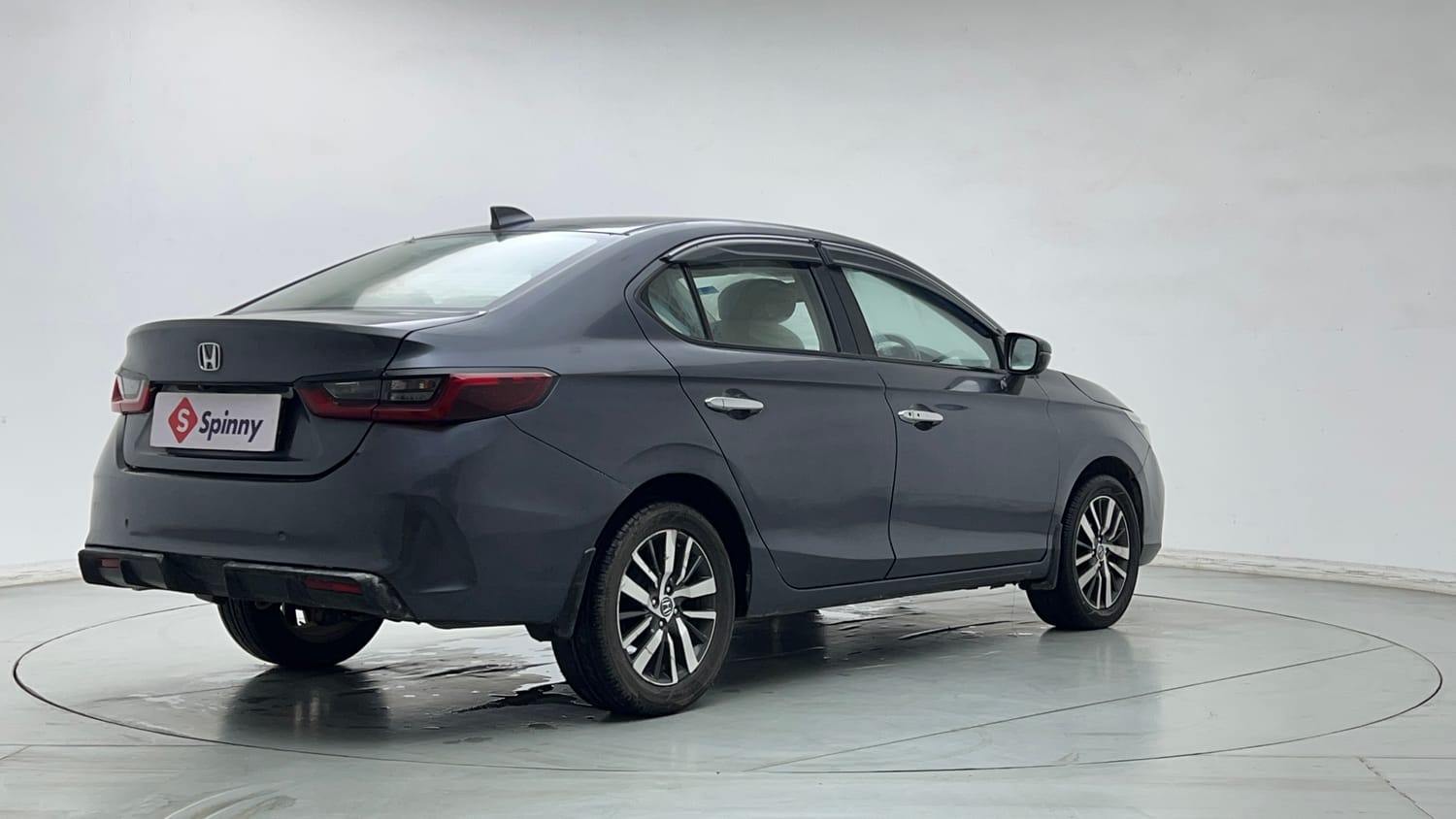 Used 2022 Honda City ZX CVT Petrol Petrol Automatic exterior RIGHT REAR CORNER VIEW