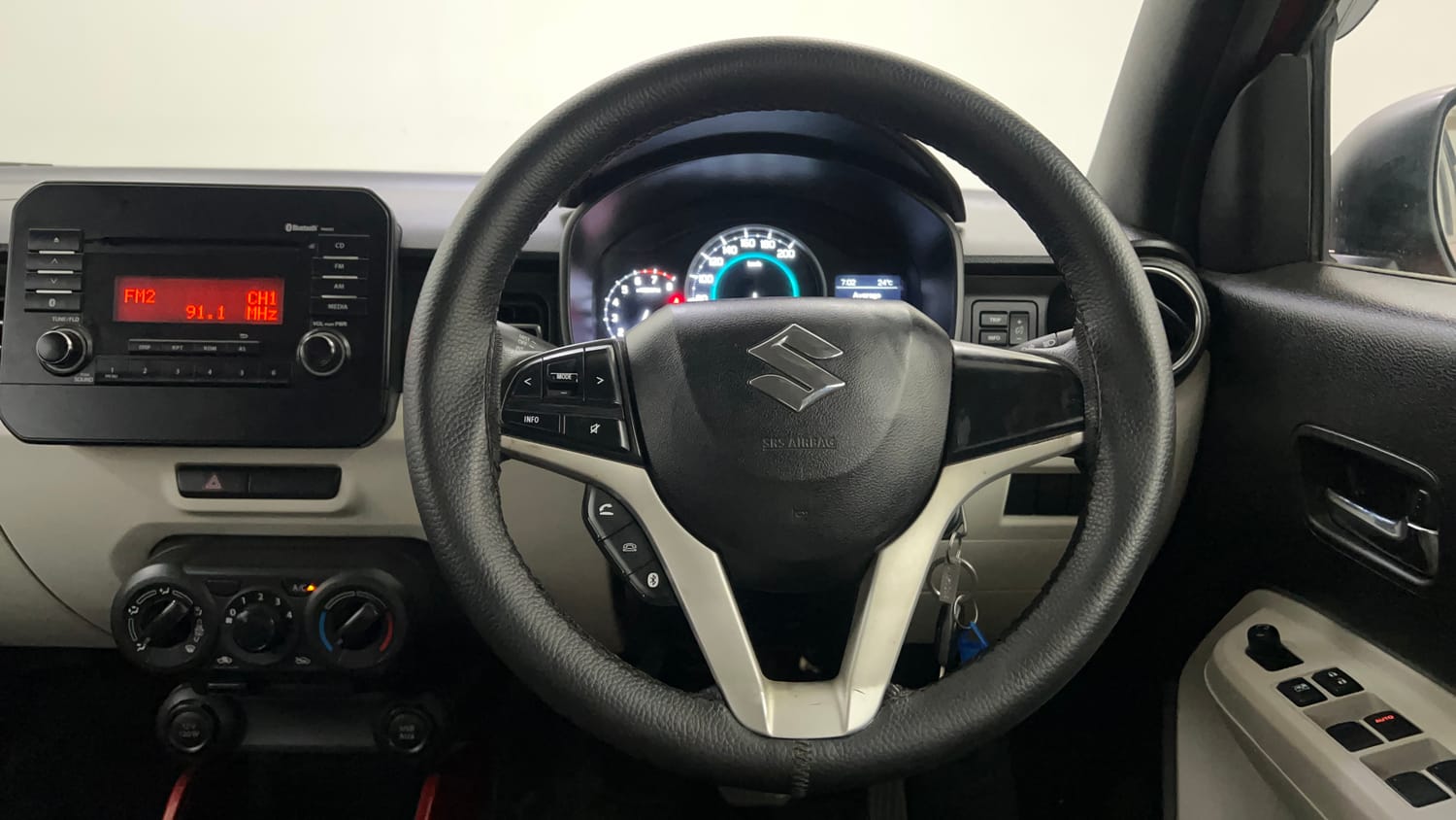 Used 2017 Maruti Suzuki Ignis Delta 1.2 AMT Petrol Automatic interior STEERING VIEW