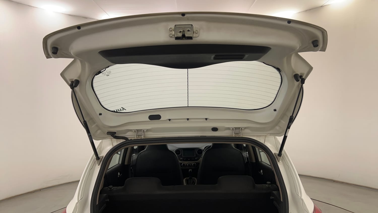 Used 2017 Hyundai Grand i10 Sportz (O) AT 1.2 Kappa VTVT Petrol Automatic interior DICKY DOOR OPEN VIEW
