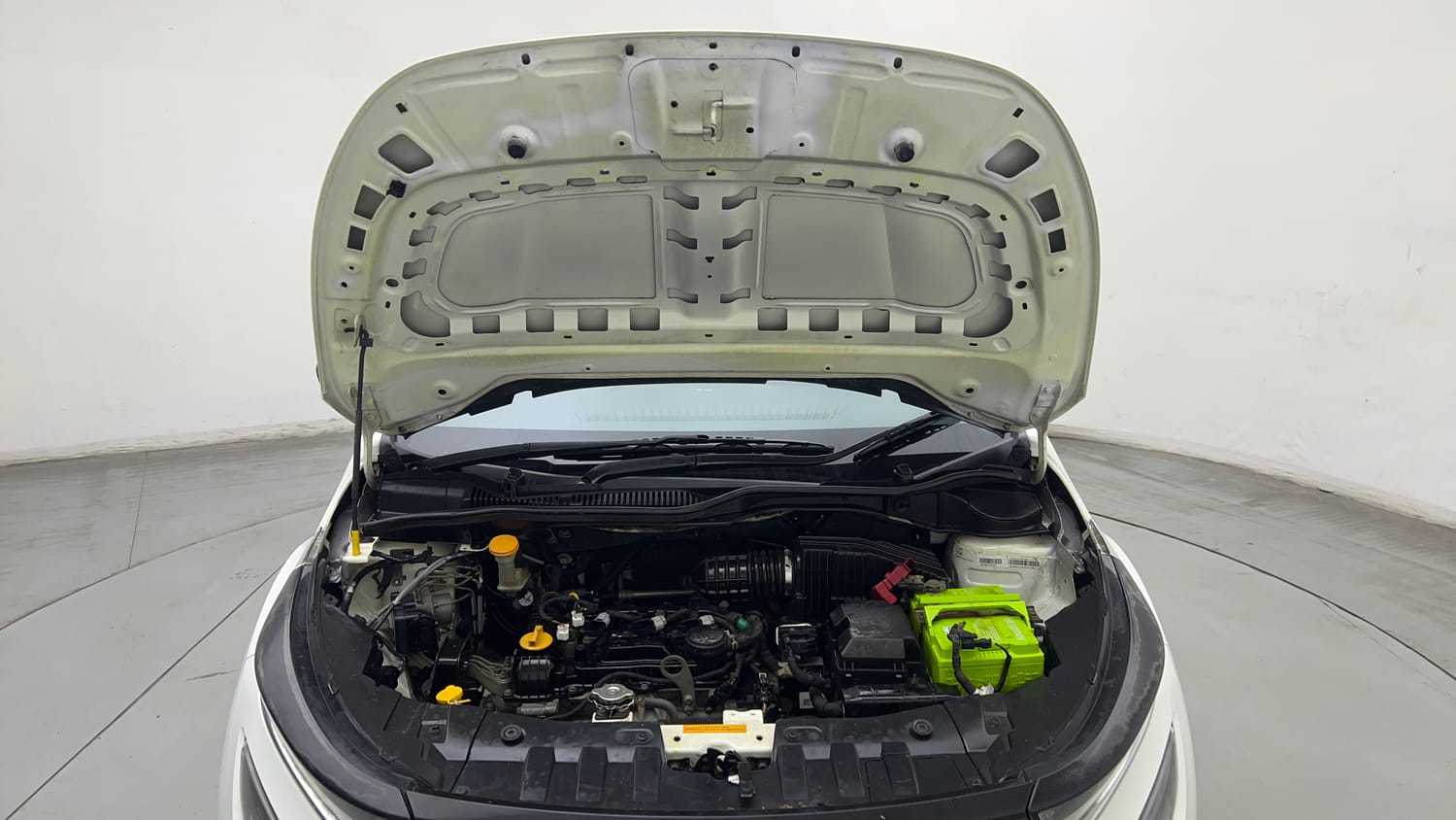 Used 2020 Tata Altroz XZ Petrol Petrol Manual engine ENGINE & BONNET OPEN FRONT VIEW