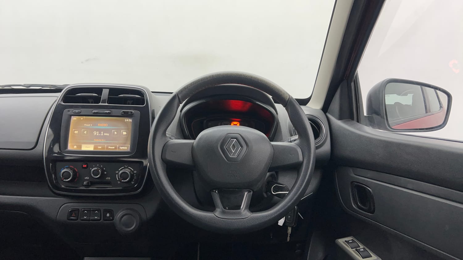 Used 2016 Renault Kwid RXT Petrol Manual interior STEERING VIEW