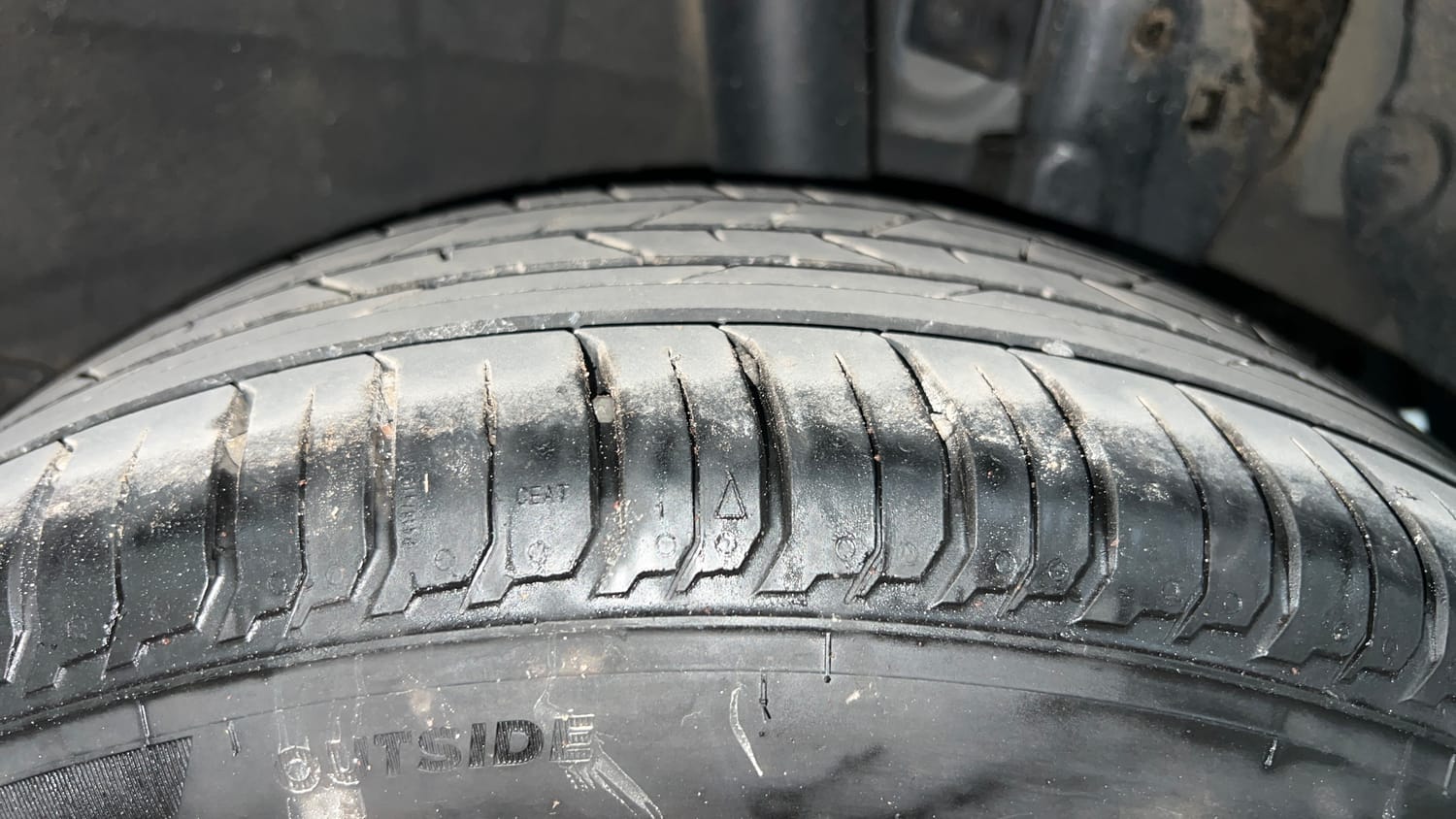 Used 2025 Hyundai i20 Sportz (O) 1.2 IVT Petrol Automatic tyres LEFT REAR TYRE TREAD VIEW