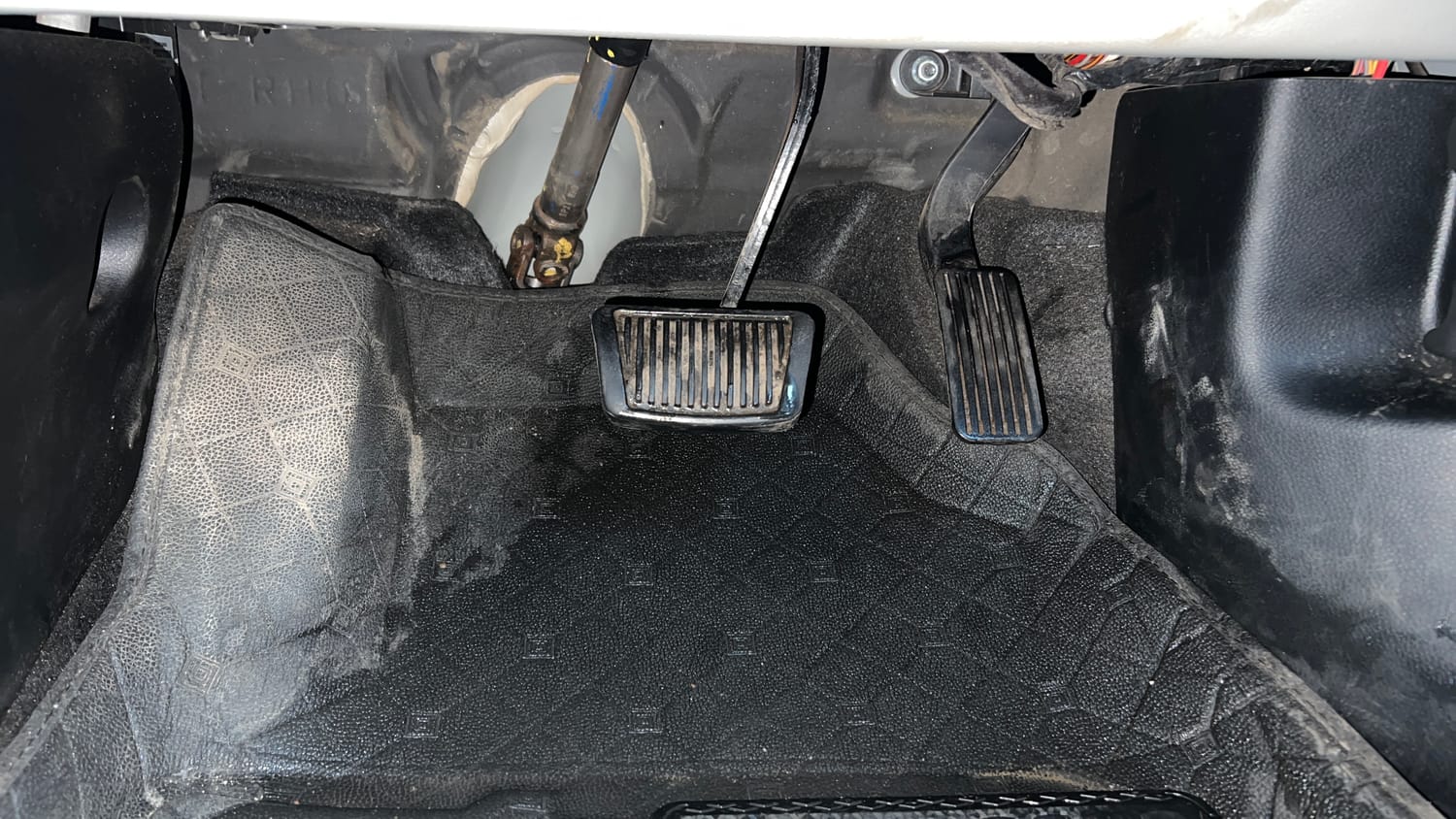 Used 2022 kia Seltos HTX 1.5 IVT Petrol Automatic interior PEDALS VIEW