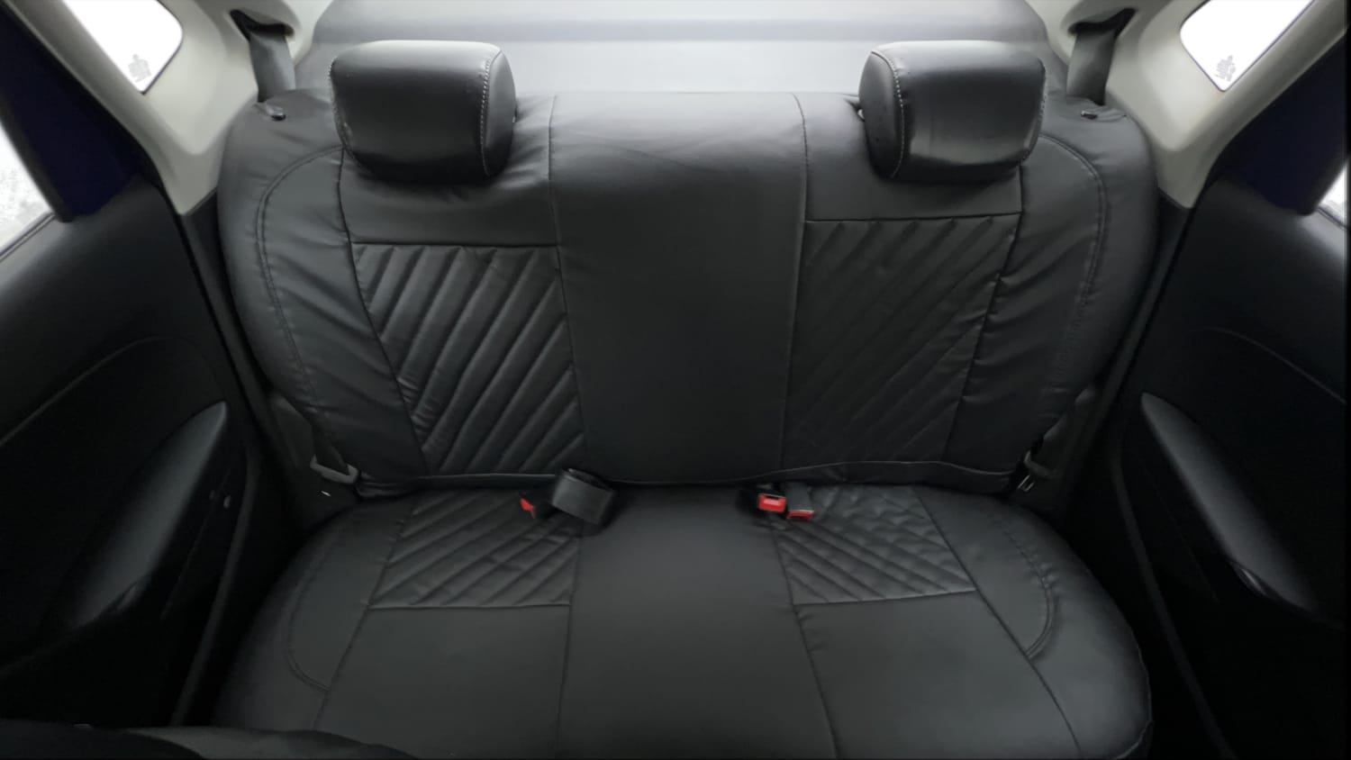 Used 2019 Volkswagen Ameo Trendline 1.0L (P) Petrol Manual interior REAR SEAT CONDITION VIEW