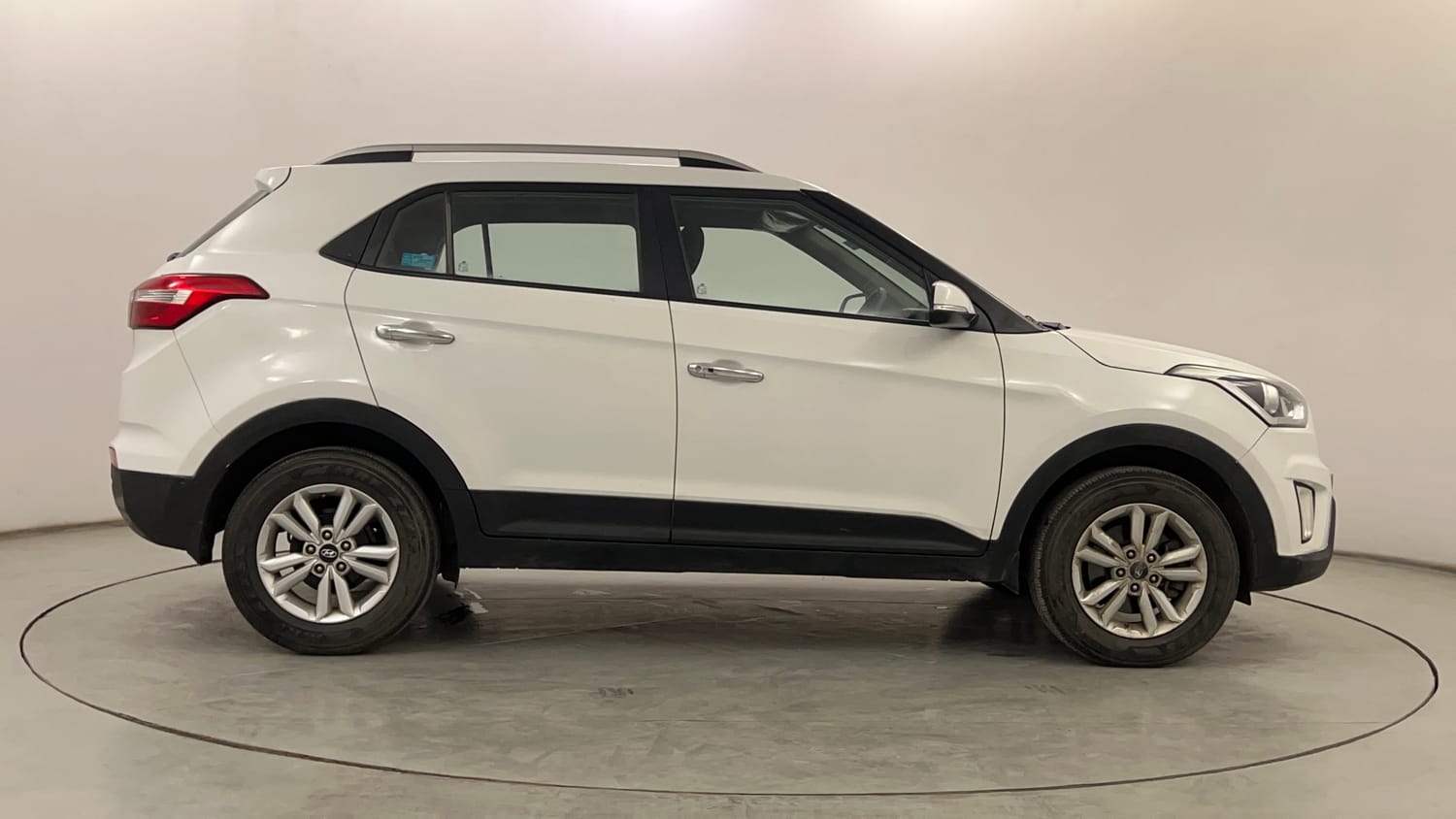 Used 2017 Hyundai Creta SX Plus 1.6  Petrol Petrol Manual exterior RIGHT SIDE VIEW