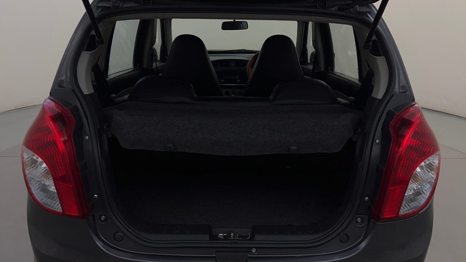 Used 2021 Maruti Suzuki Alto 800 VXi Petrol Manual interior DICKY INSIDE VIEW