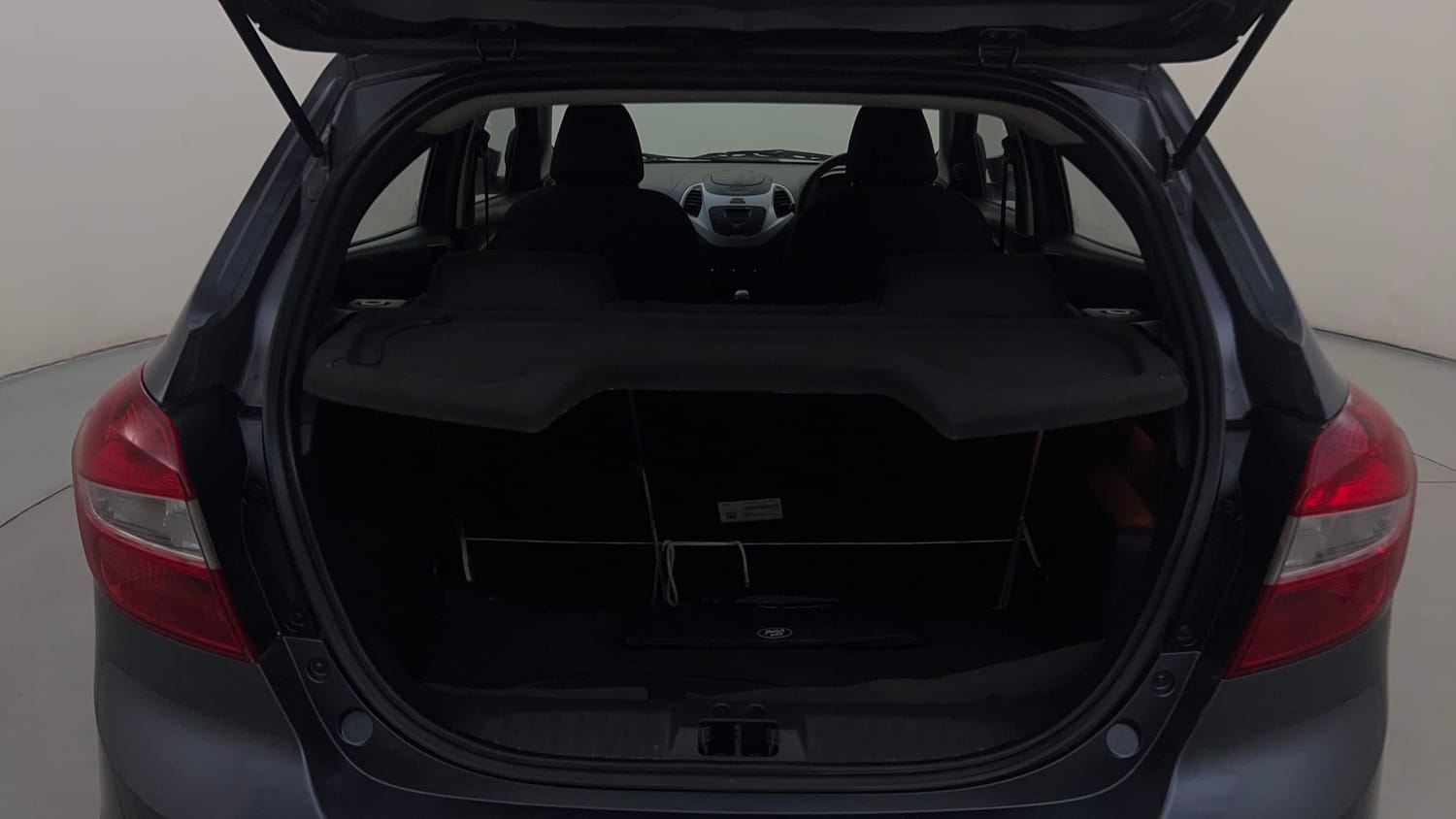 Used 2016 Ford Figo Trend 1.2 Ti-VCT Petrol Manual interior DICKY INSIDE VIEW