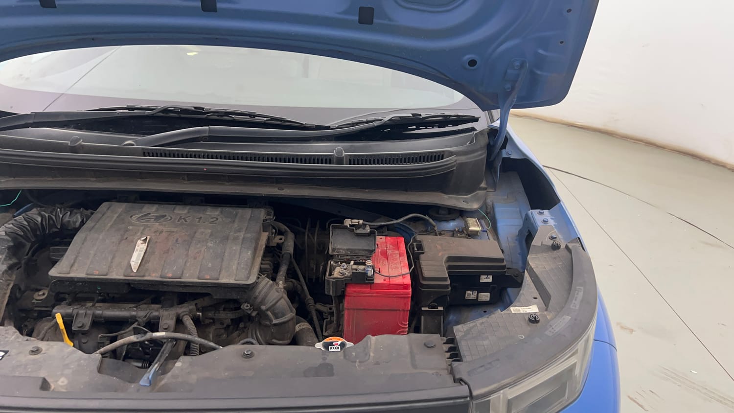 Used 2023 Hyundai Exter SX (O) 1.2 MT Petrol Manual engine ENGINE LEFT SIDE HINGE & APRON VIEW