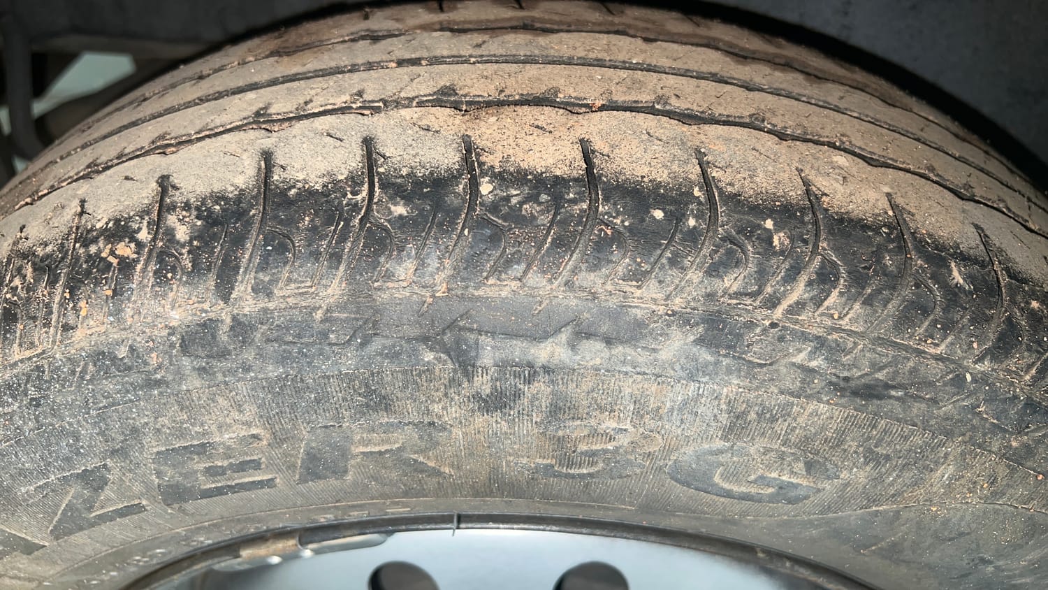 Used 2016 Maruti Suzuki Swift VXi Petrol Manual tyres RIGHT REAR TYRE TREAD VIEW