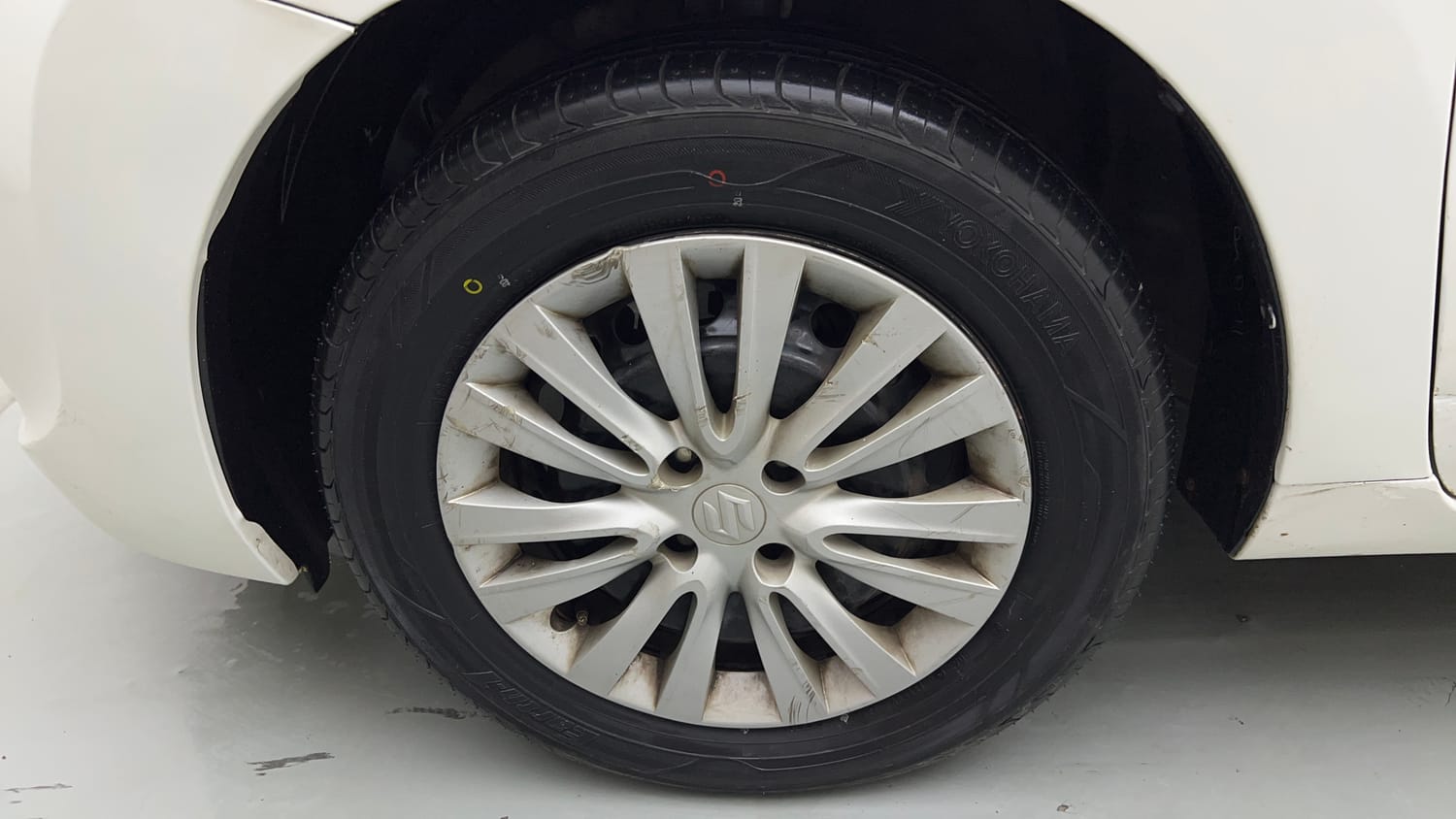 Used 2021 Maruti Suzuki Baleno Delta Petrol+CNG (Outside Fitted) Cng Manual tyres LEFT FRONT TYRE RIM VIEW
