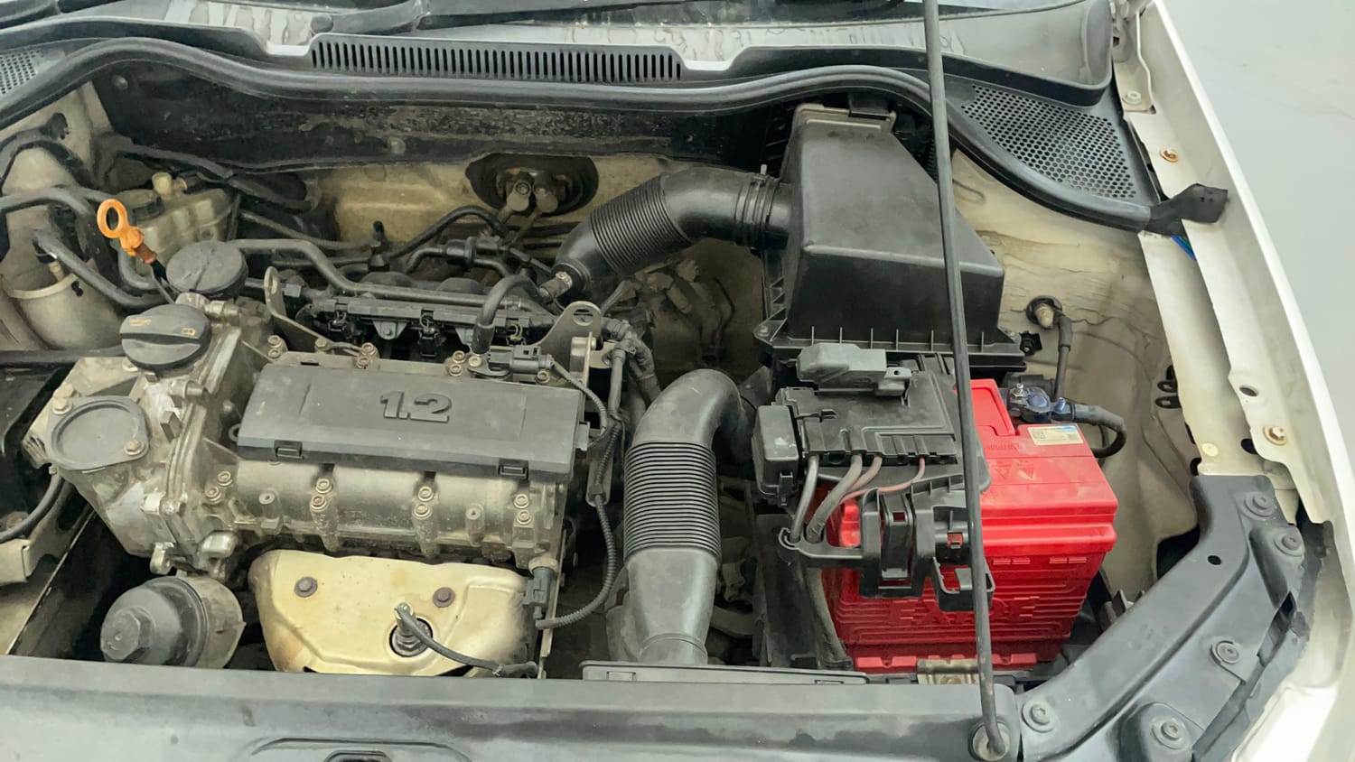 Used 2013 Volkswagen Polo Trendline 1.2L (P) Petrol Manual engine ENGINE LEFT SIDE VIEW