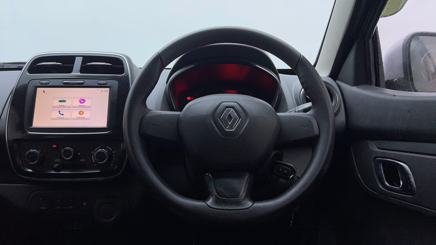 Used 2019 Renault Kwid RXT (O) 1.0 SCE Edition Petrol Manual interior STEERING VIEW