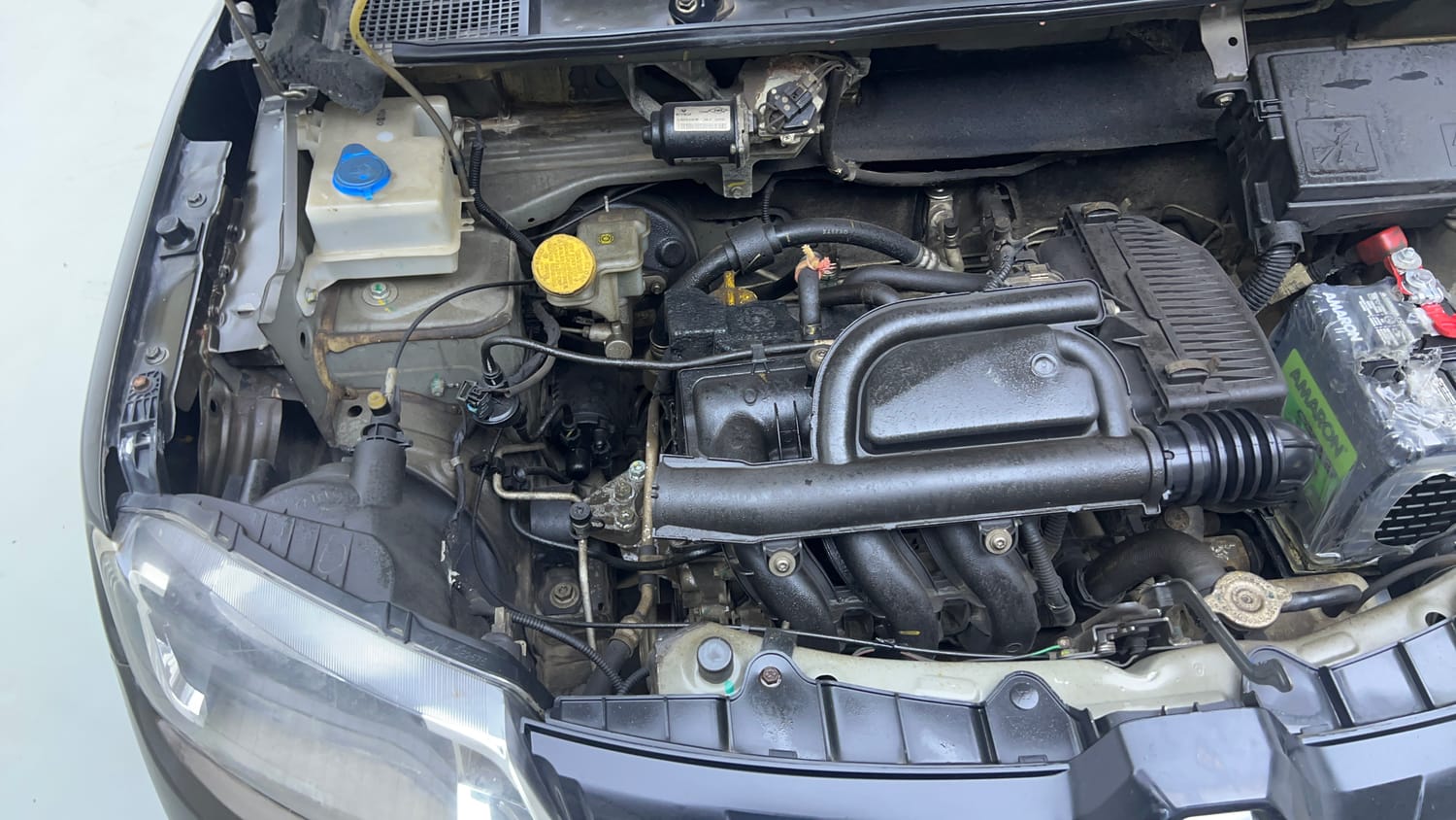 Used 2019 Renault Kwid 1.0 RXT AMT Opt Petrol Automatic engine ENGINE RIGHT SIDE VIEW