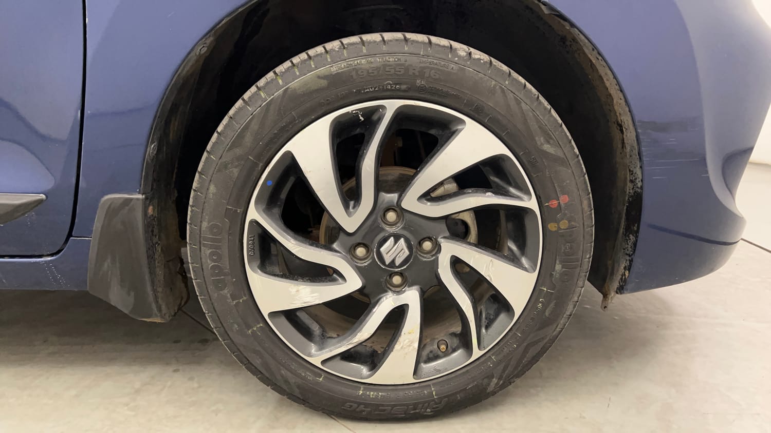 Used 2020 Maruti Suzuki Baleno Zeta Petrol Manual tyres RIGHT FRONT TYRE RIM VIEW
