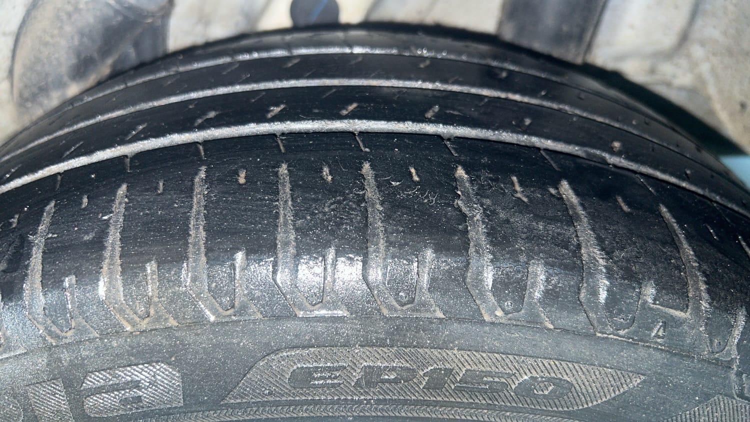Used 2019 Hyundai Verna SX 1.6 VTVT Petrol Manual tyres LEFT REAR TYRE TREAD VIEW