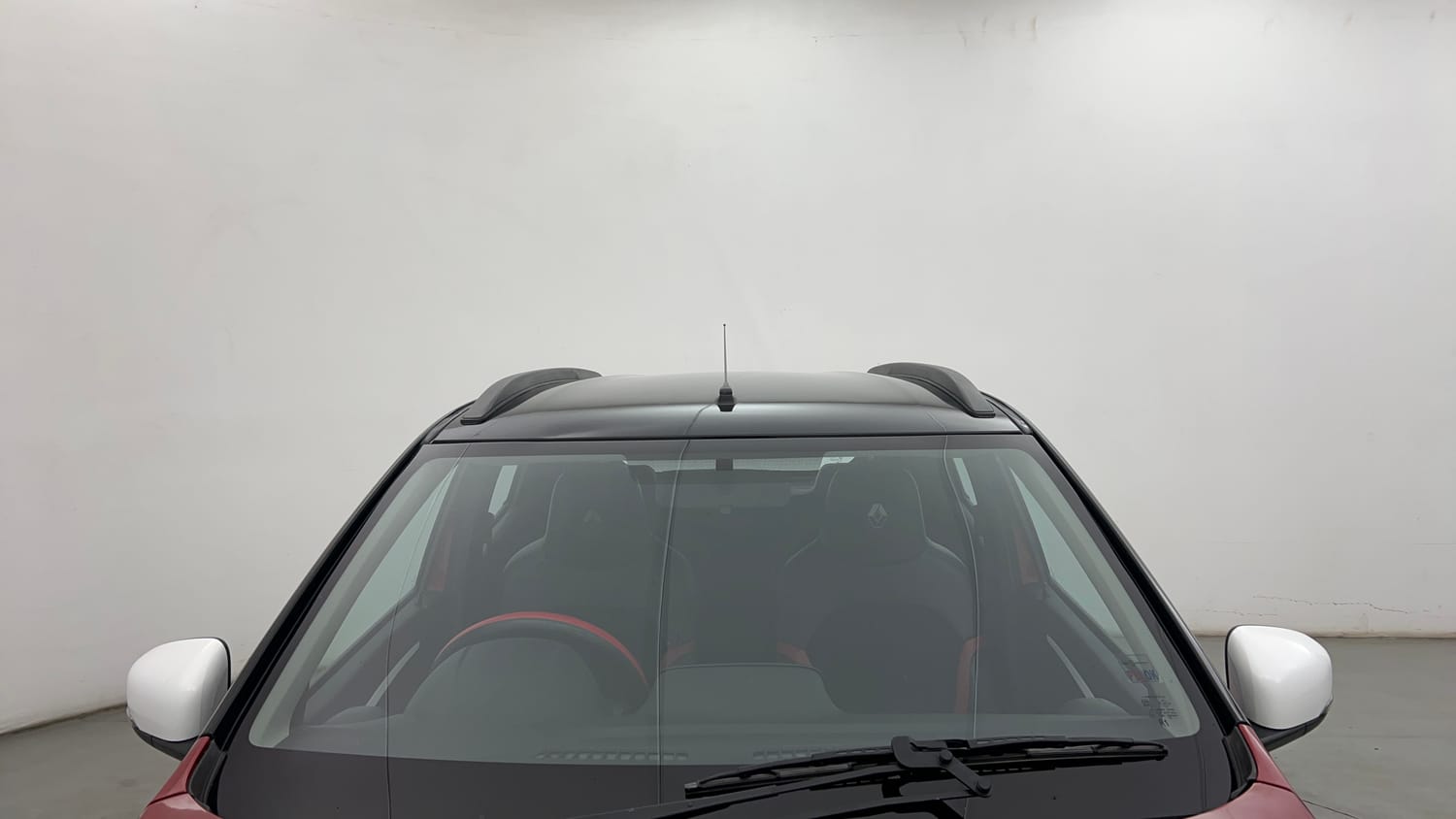 Used 2024 Renault Kwid CLIMBER 1.0 AMT Petrol Automatic exterior FRONT WINDSHIELD VIEW