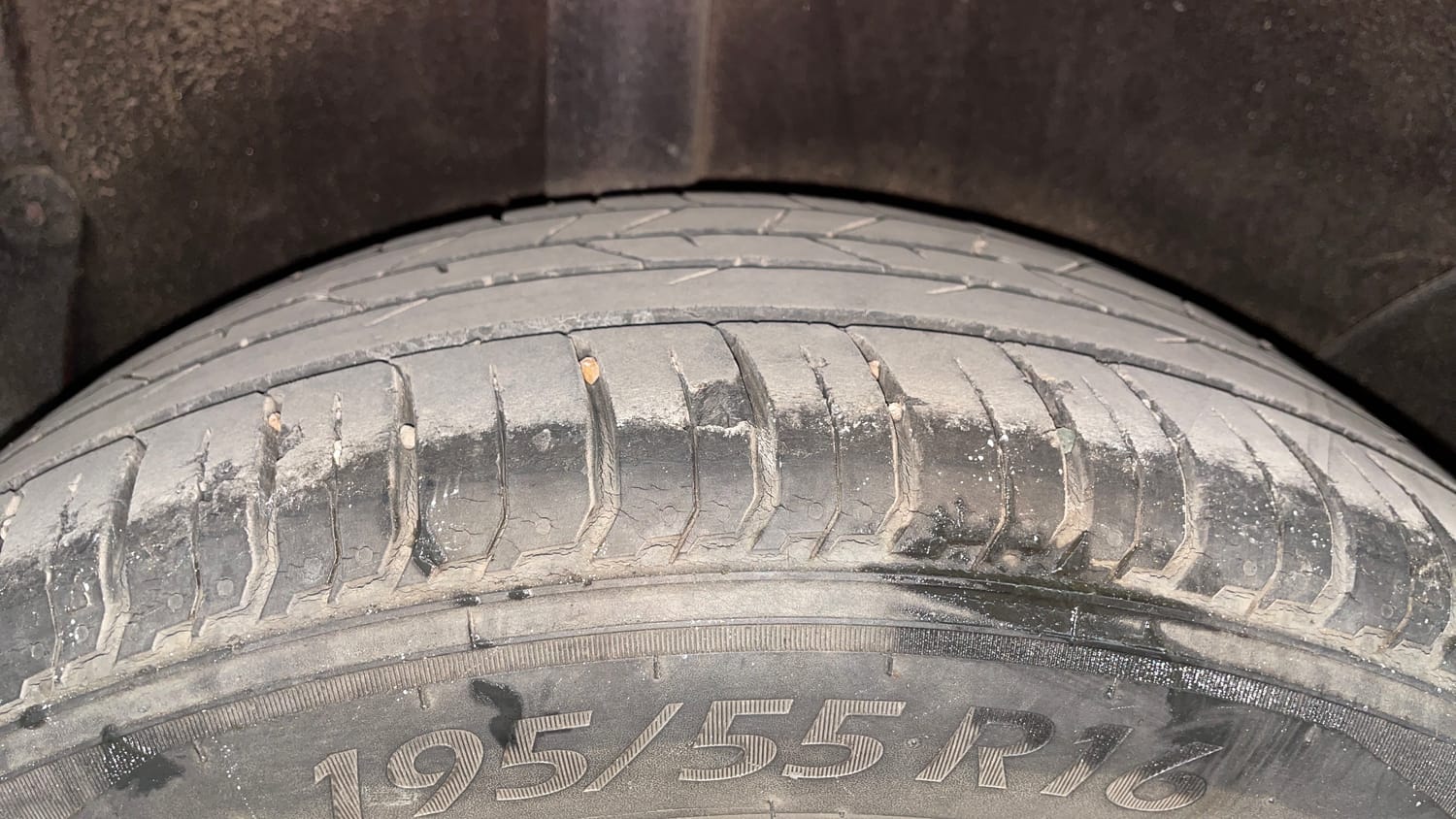 Used 2022 Hyundai i20 N Line N8 1.0 Turbo DCT Dual Tone Petrol Automatic tyres RIGHT REAR TYRE TREAD VIEW