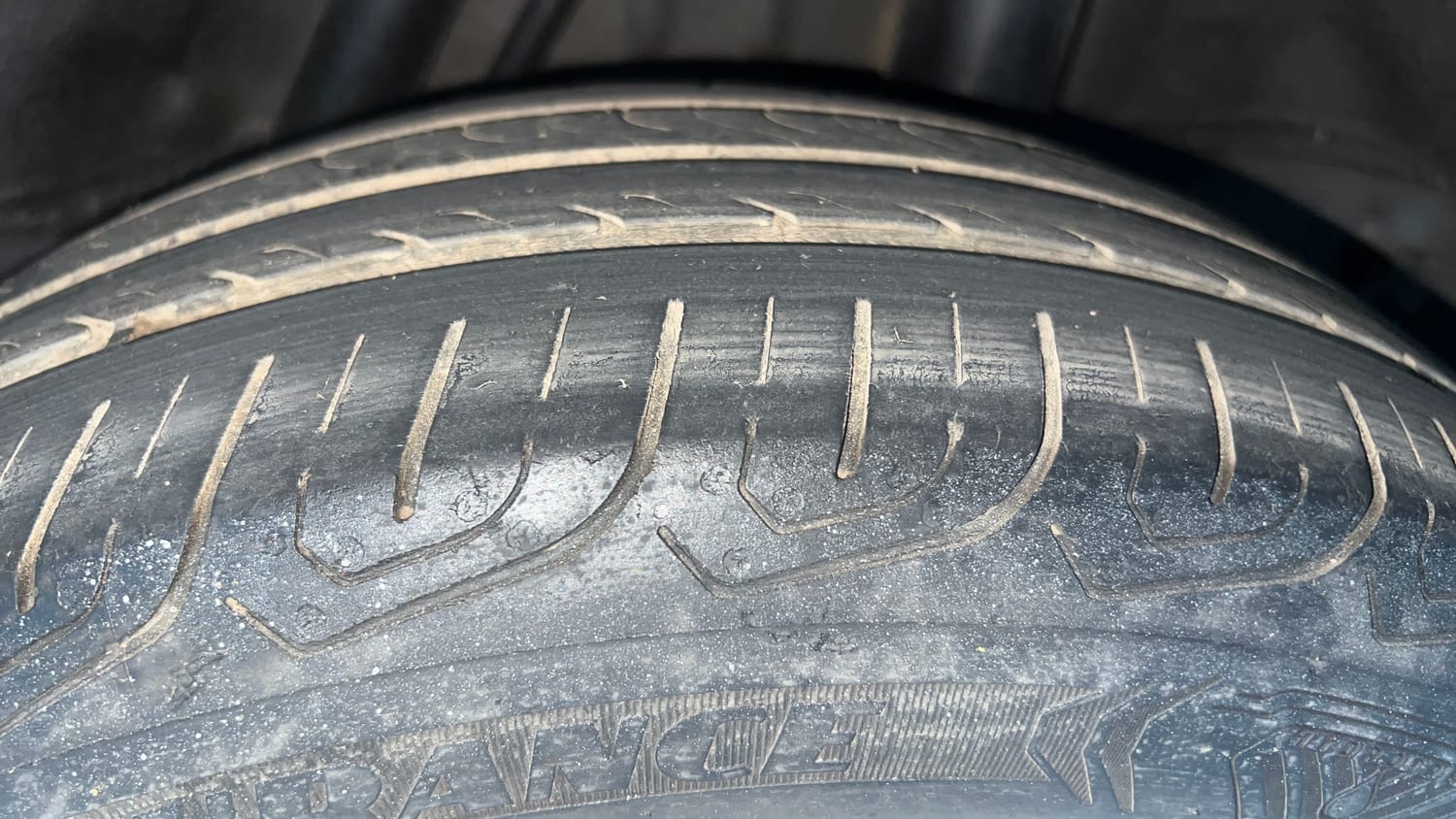 Used 2016 Honda City VX CVT Petrol Automatic tyres LEFT REAR TYRE TREAD VIEW