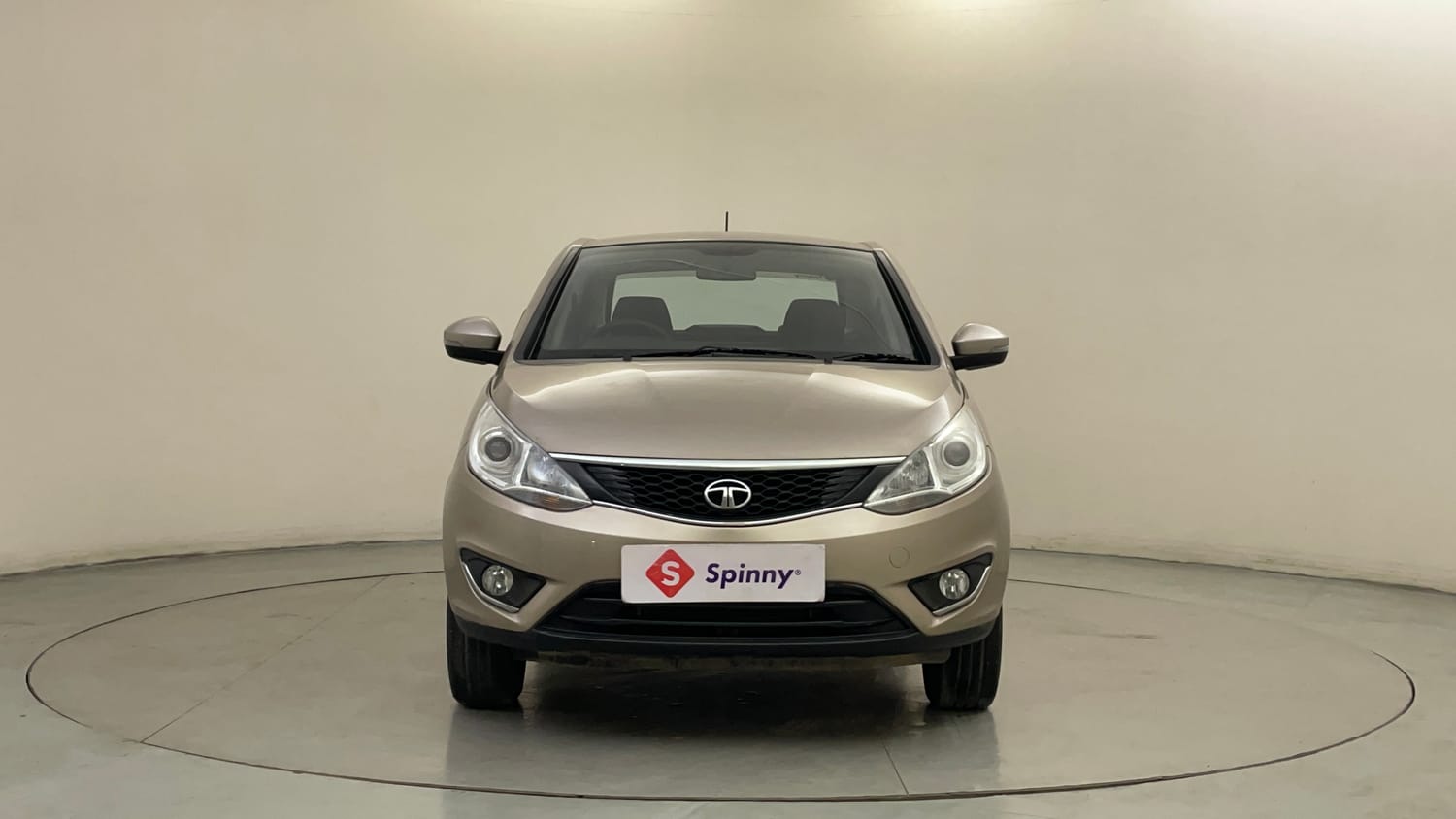 Used 2015 Tata Zest XM Petrol Petrol Manual exterior FRONT VIEW