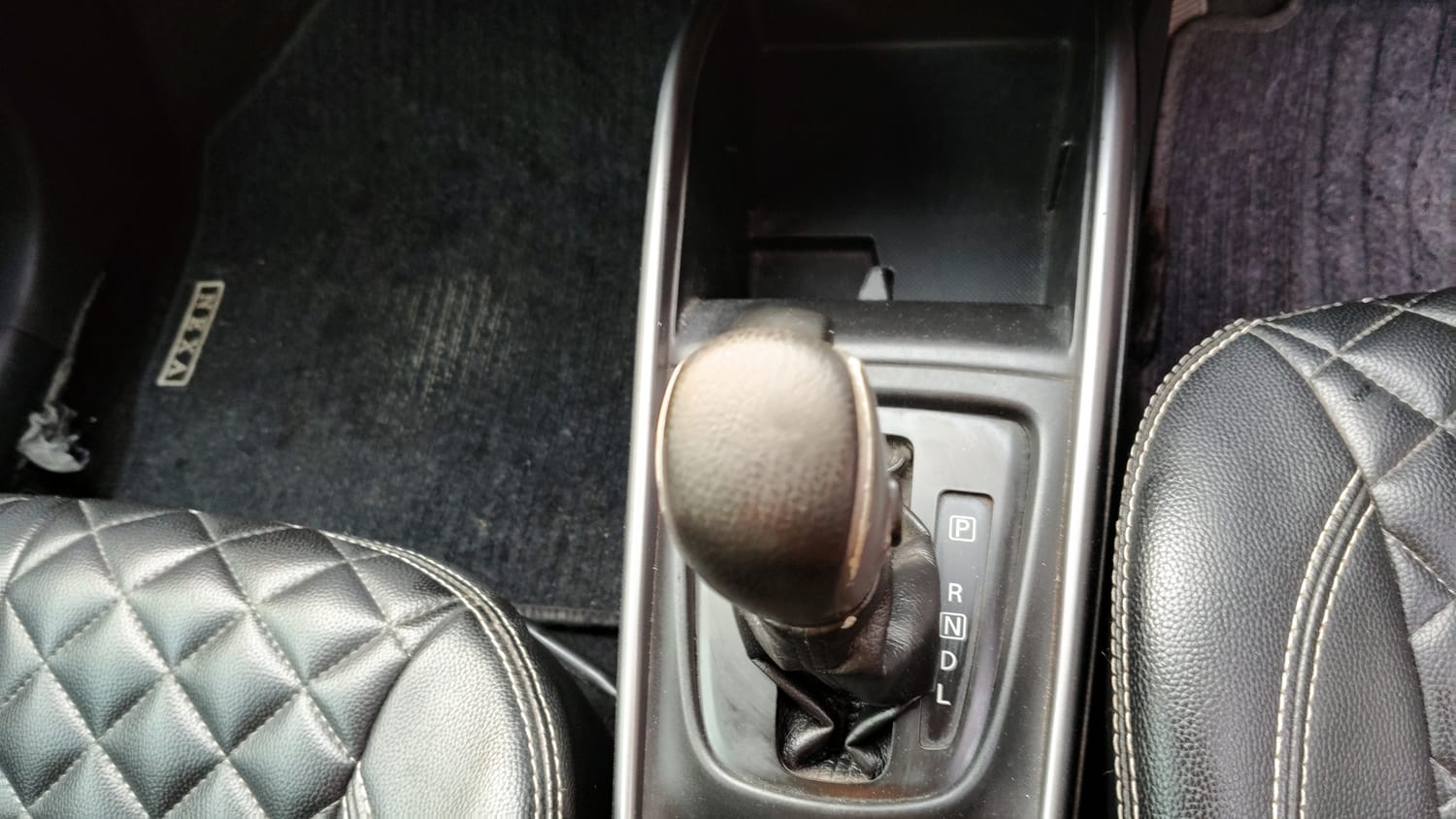 Used 2020 Maruti Suzuki Baleno Alpha Automatic Petrol Automatic interior GEAR  KNOB VIEW