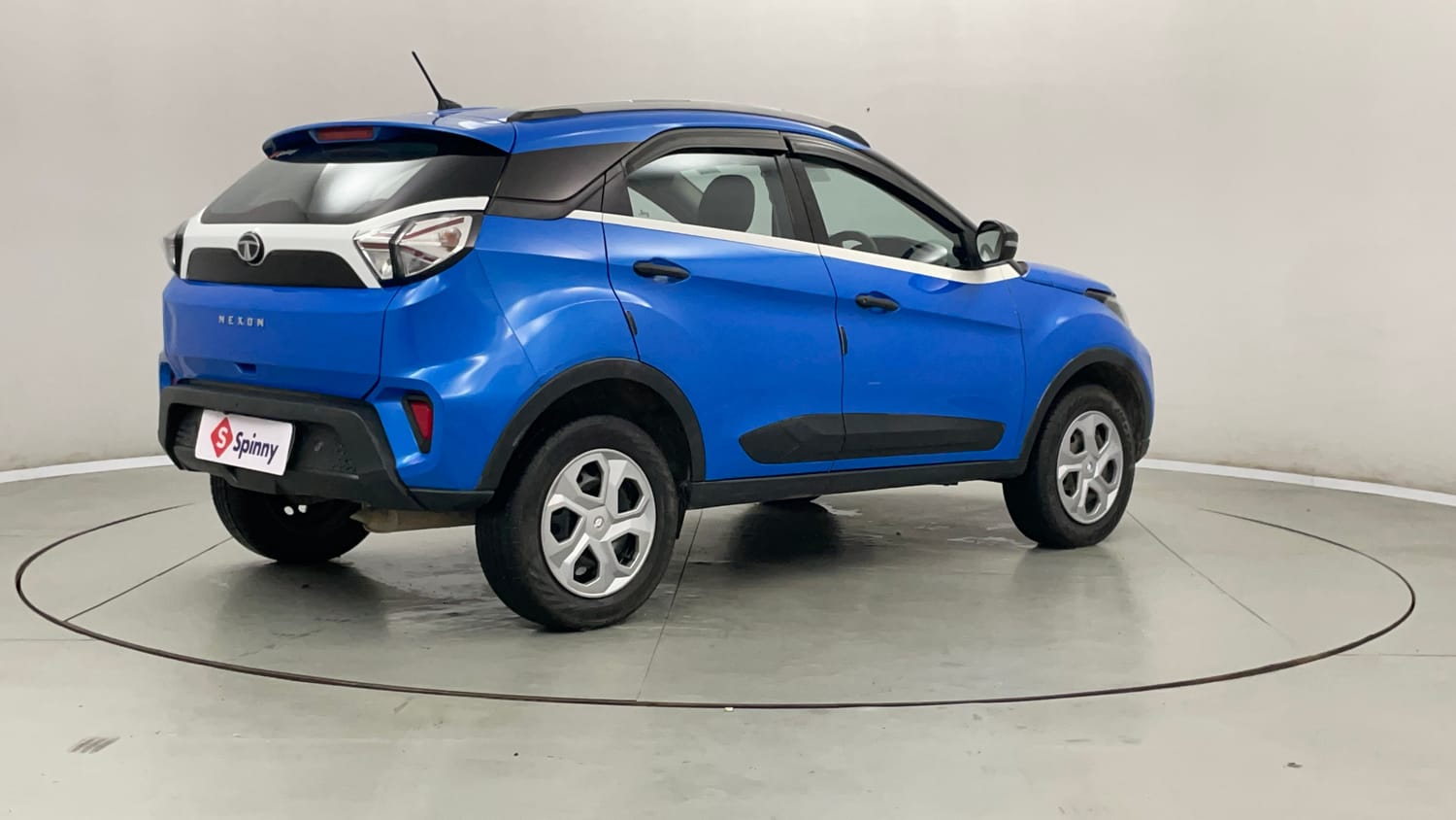 Used 2020 Tata Nexon XM Petrol Manual exterior RIGHT REAR CORNER VIEW