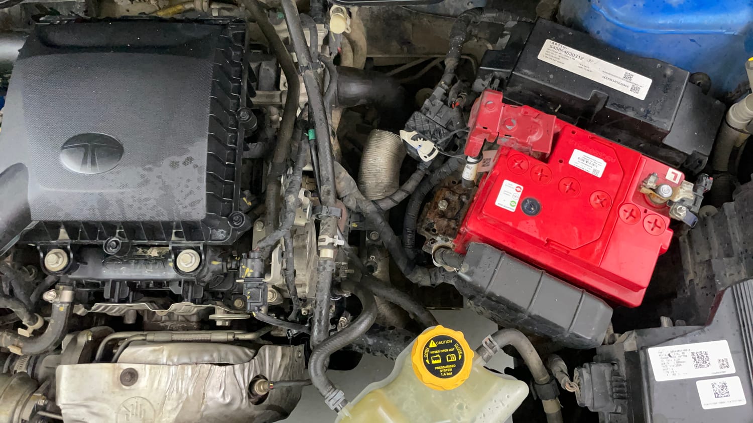 Used 2020 Tata Nexon XM Petrol Manual engine ENGINE LEFT SIDE VIEW
